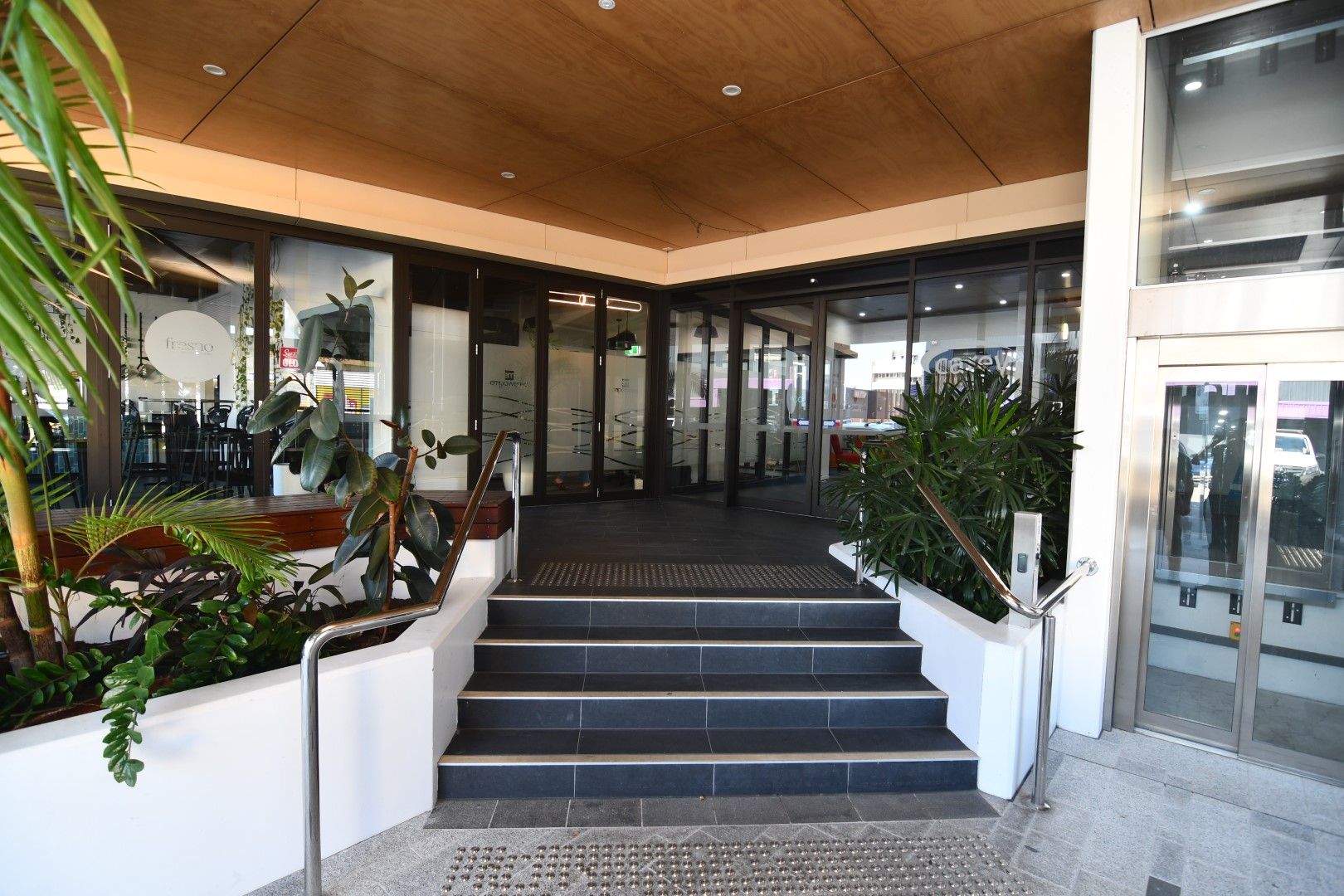 8/139 Sturt Street, Townsville City, QLD 4810