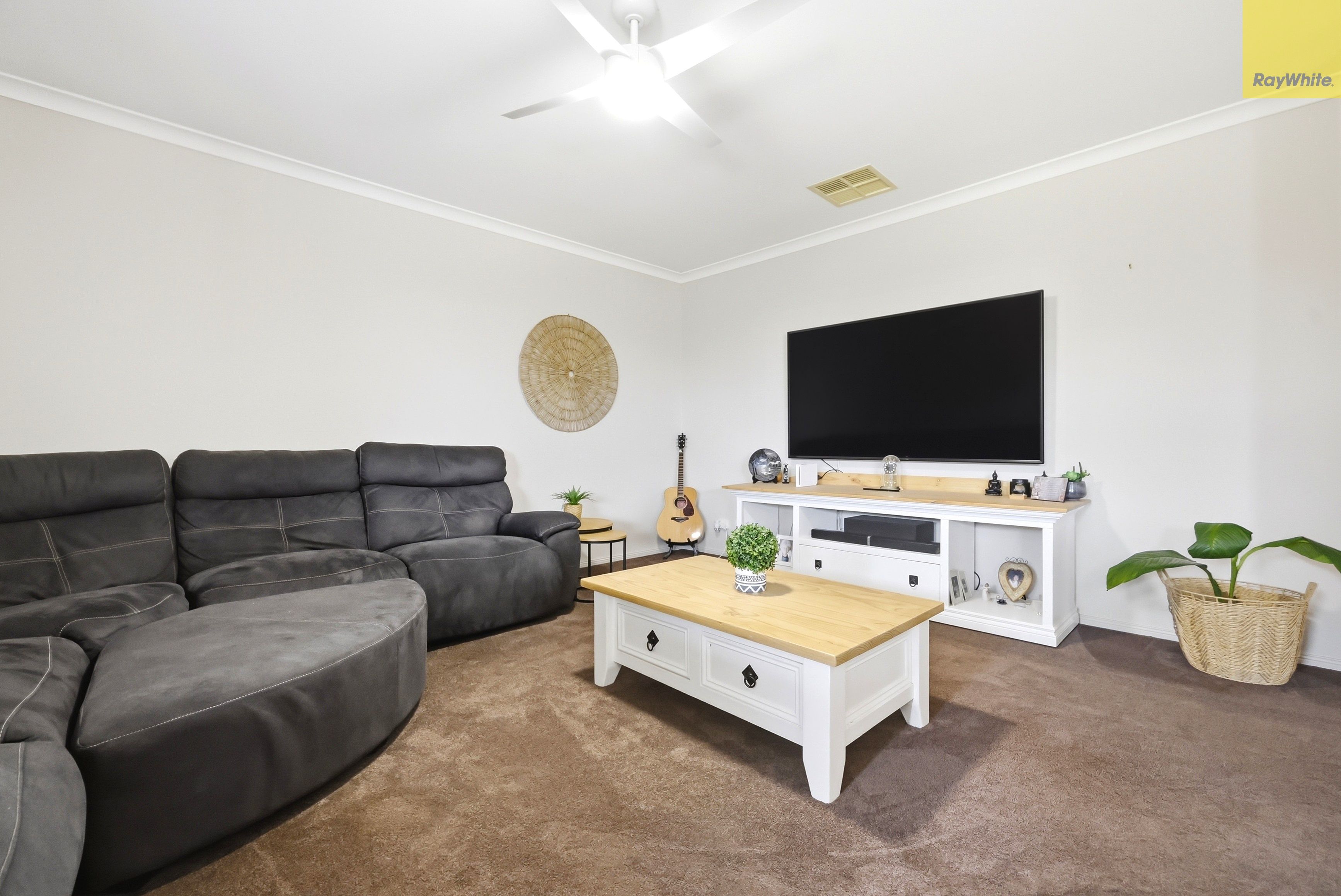 17 Ruddick Place — photo 4 of 30