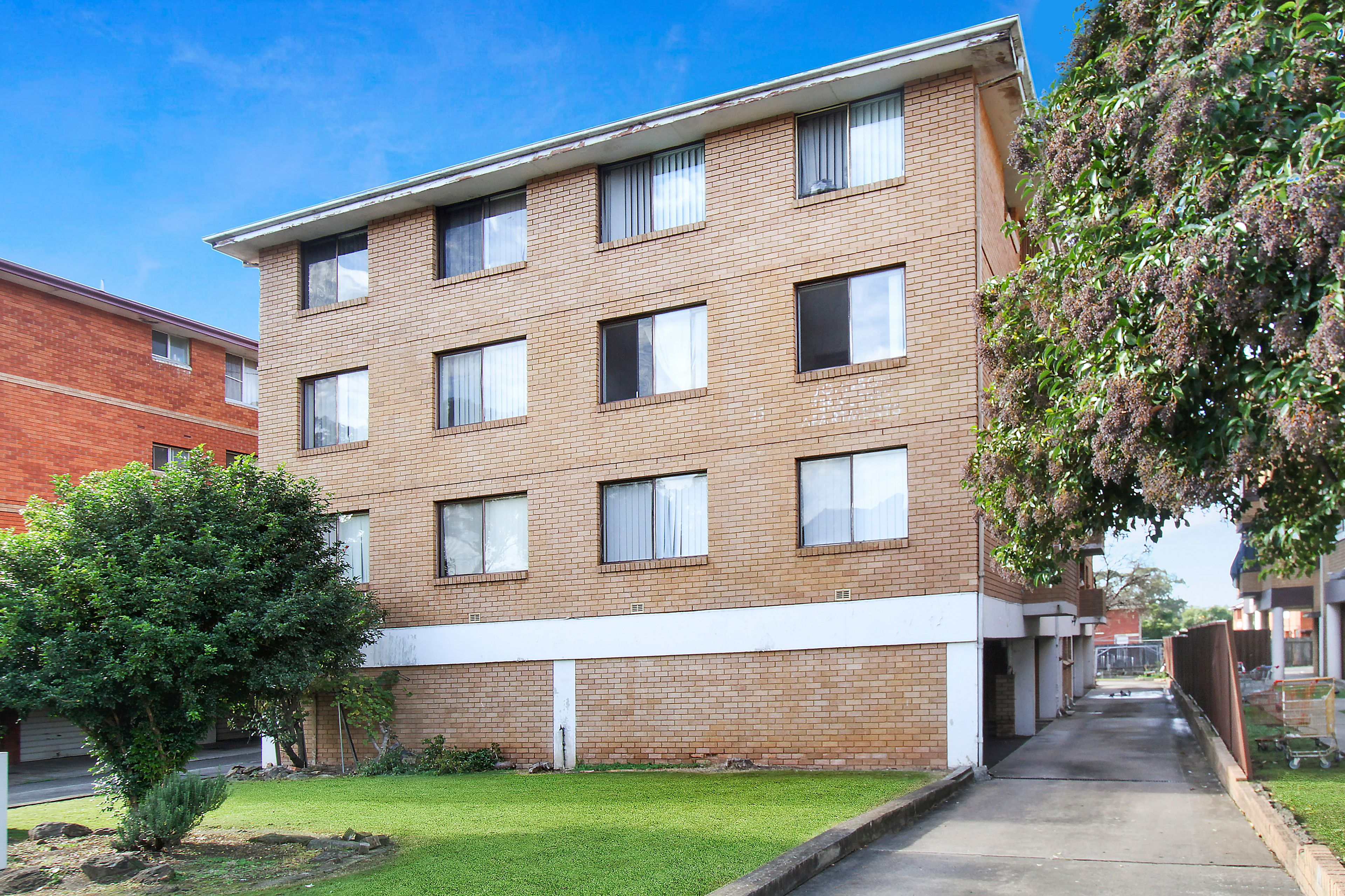 25 York Street, Fairfield NSW 2165
