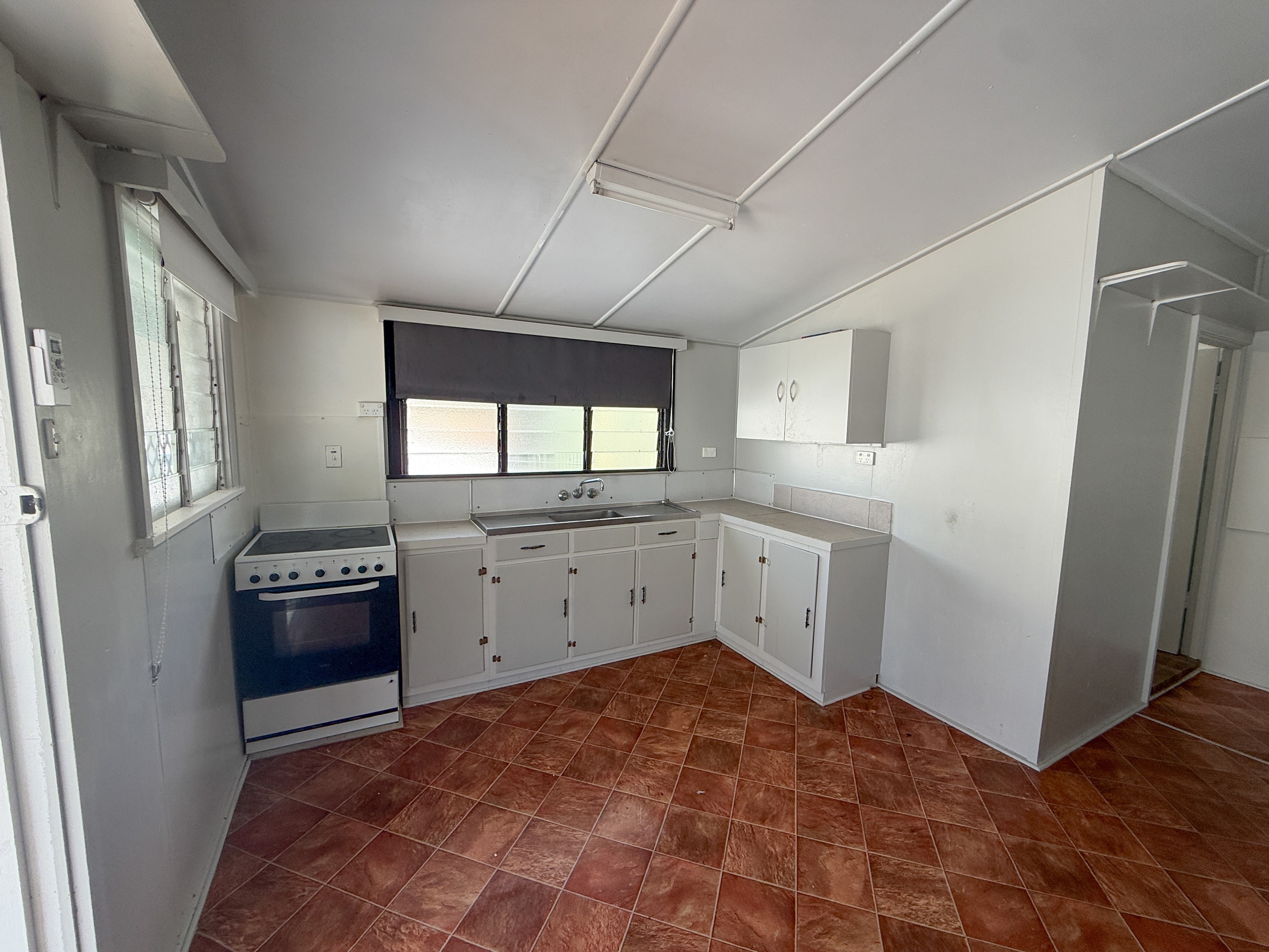 3/8-10 Bruce Parade, Lucinda, QLD 4850