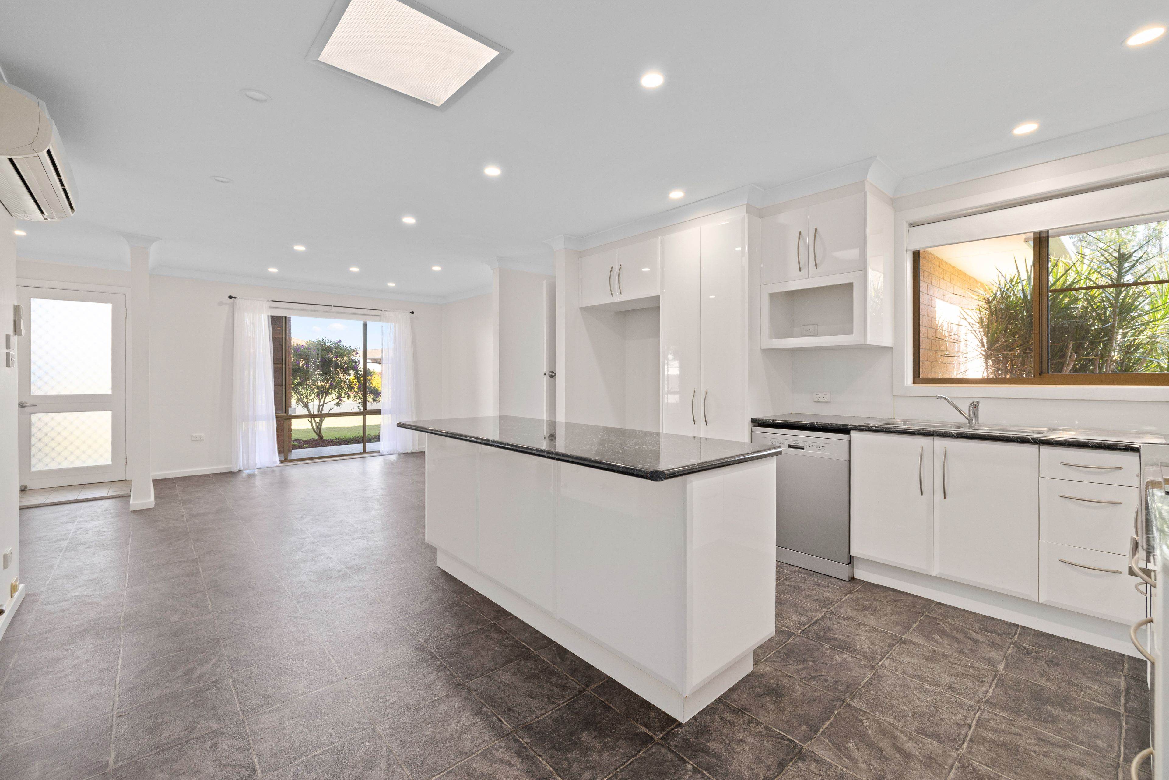 35 Dolphin Avenue, Taree, NSW 2430