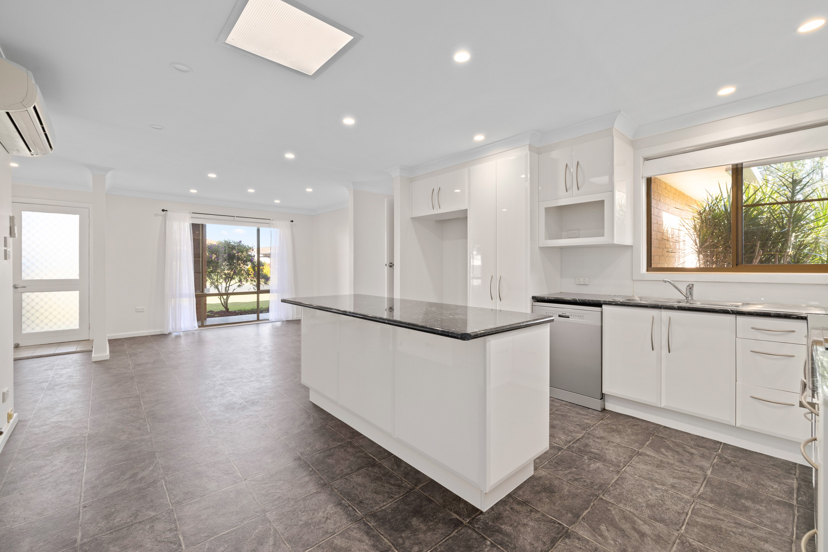 35 Dolphin Avenue, Taree, NSW 2430