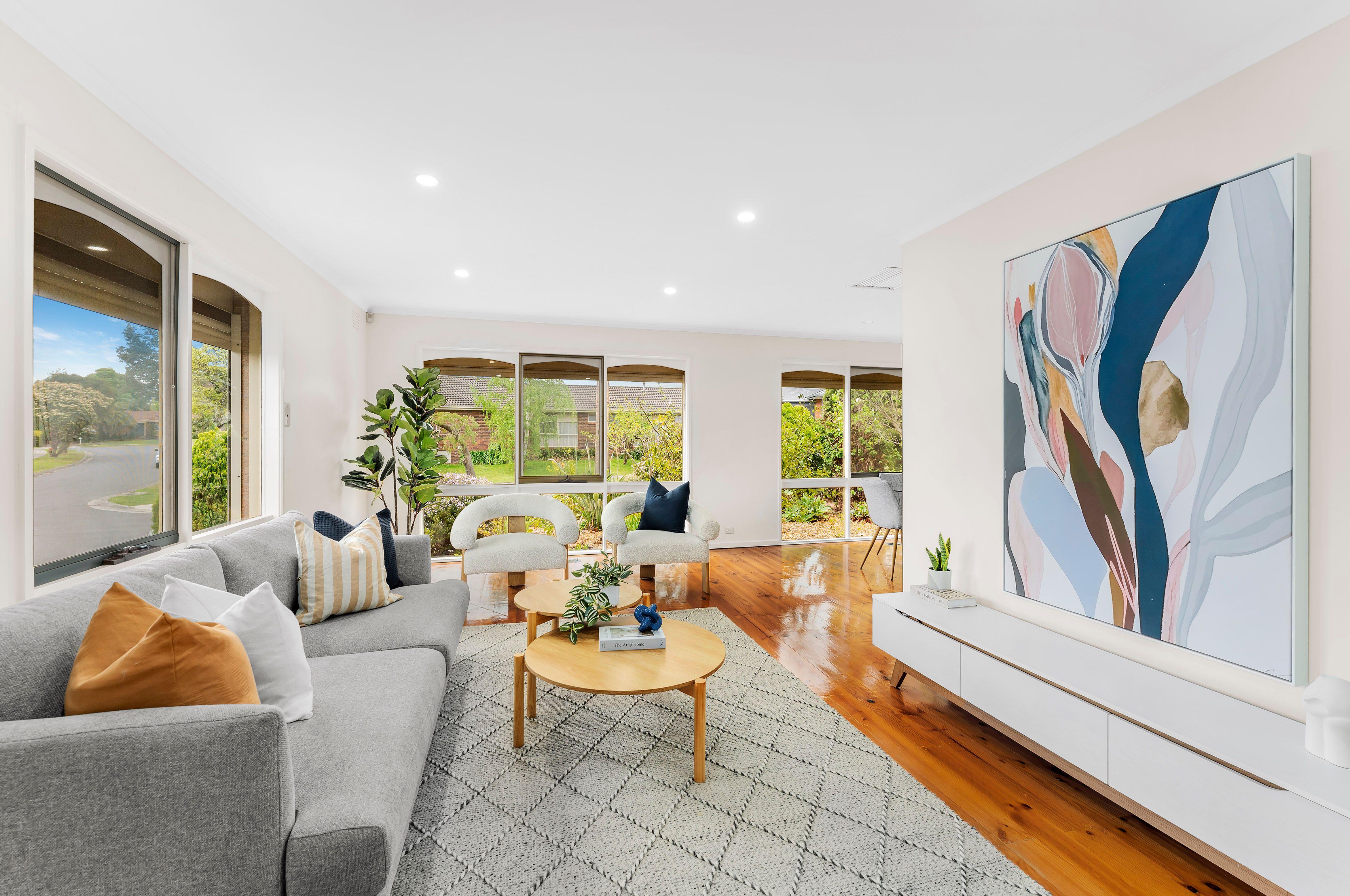 55 Streeton Circuit, Mill Park, VIC 3082