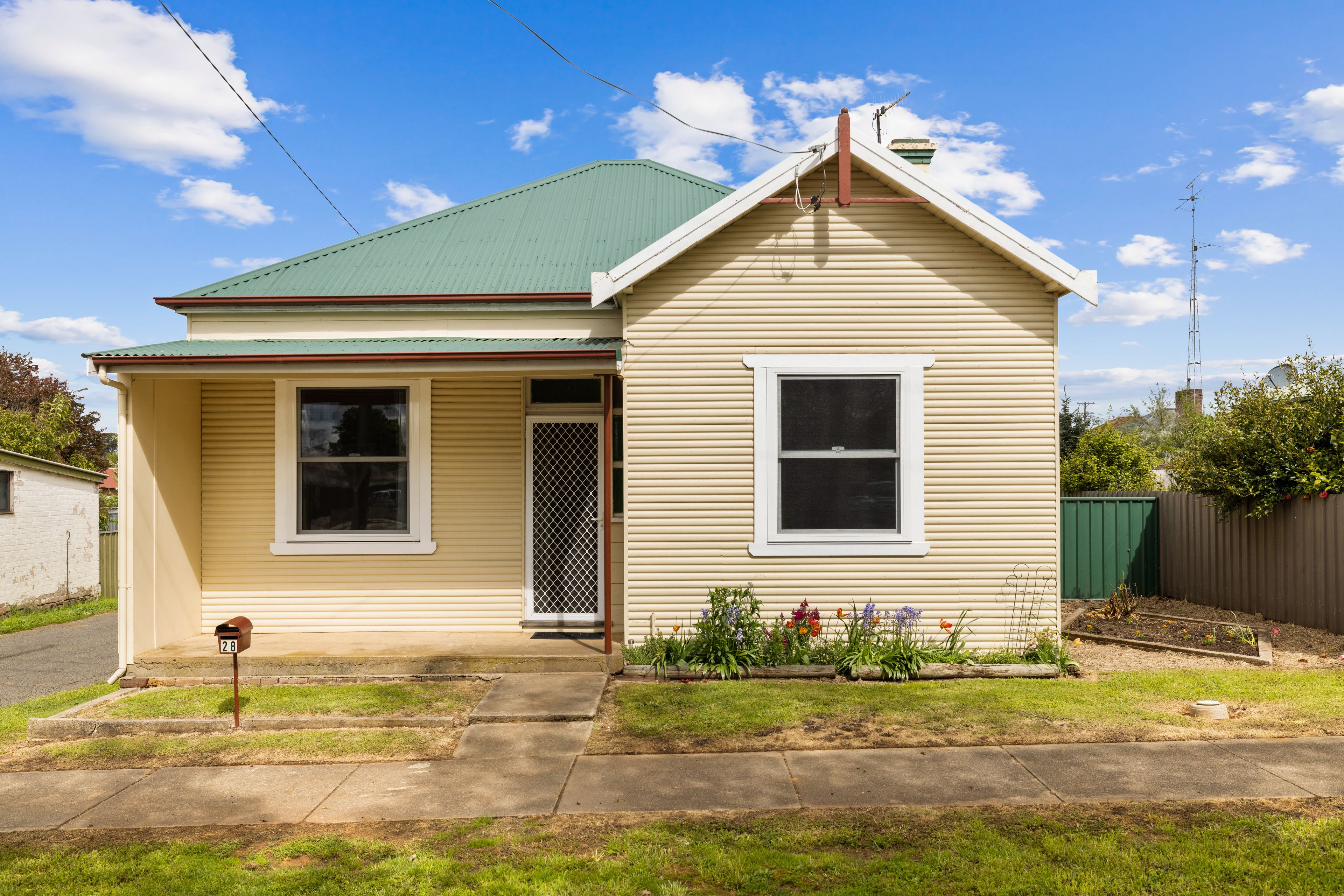 28 Colyer Street, Crookwell, NSW 2583 Sold House Ray White Goulburn