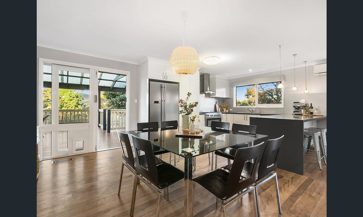 16 Mulduri Crescent, Croydon South, VIC 3136