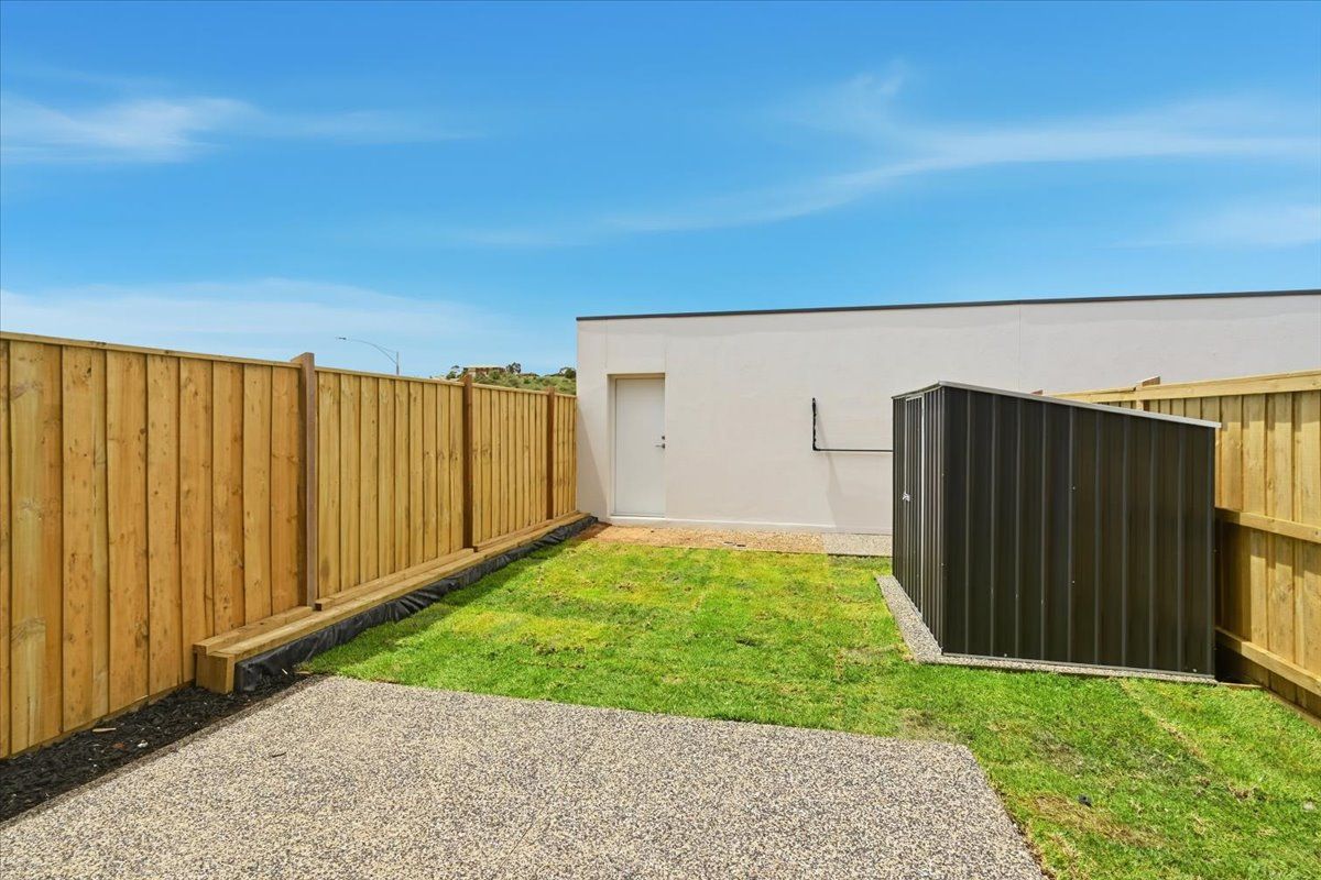 3 Fulham Circuit — photo 11 of 12