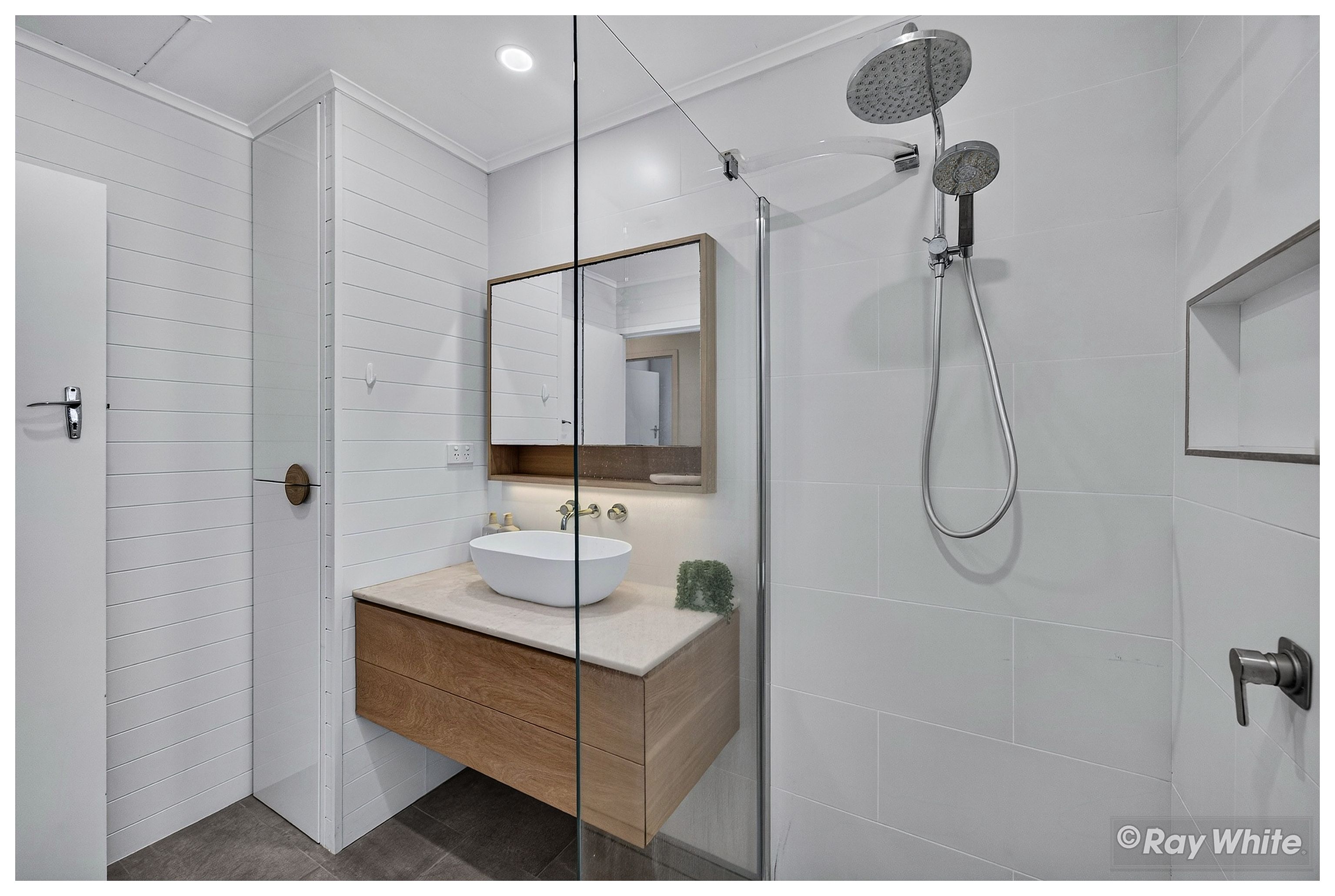 7 Sheehan Avenue — photo 14 of 30