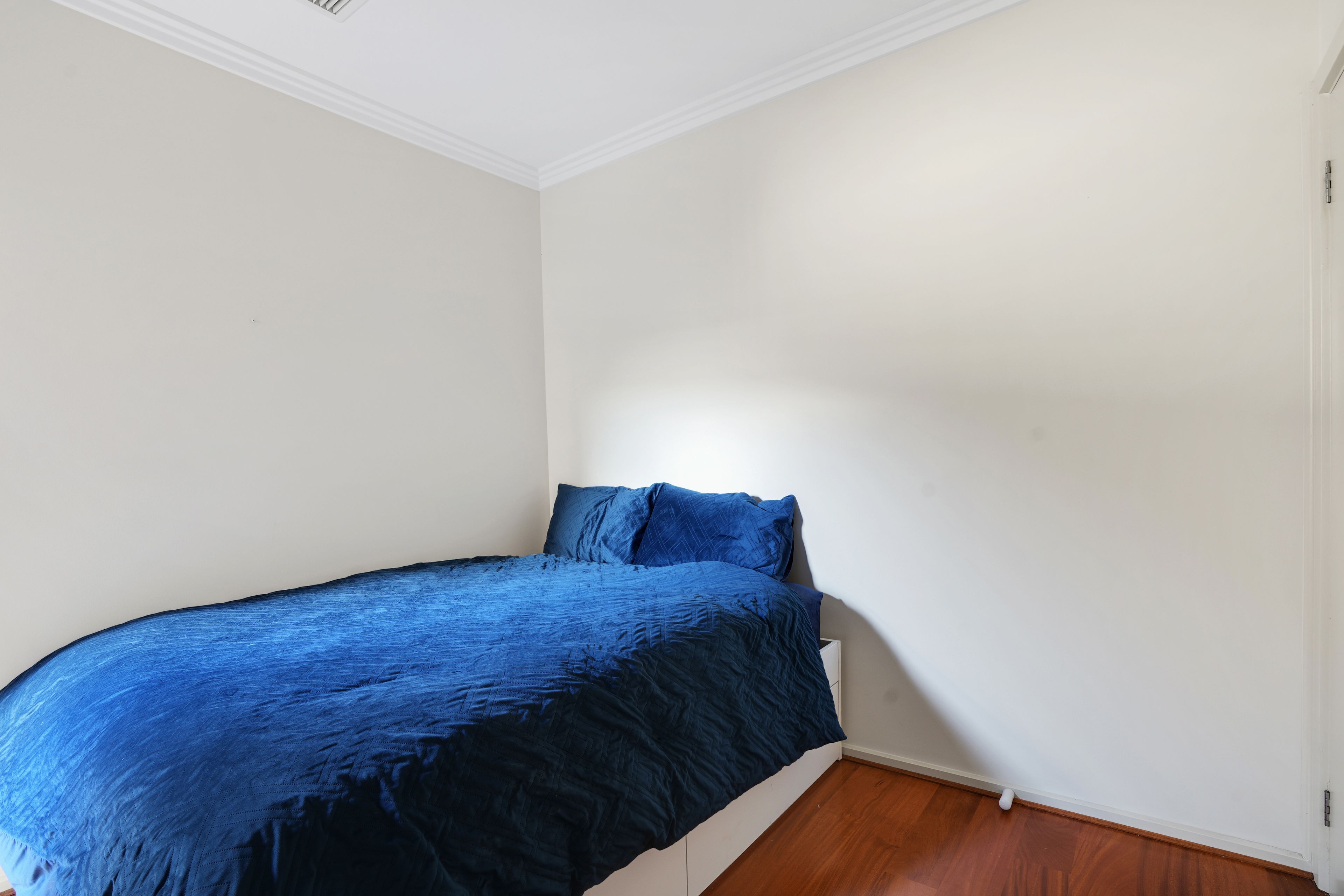 3 Cowra Crescent — photo 17 of 26