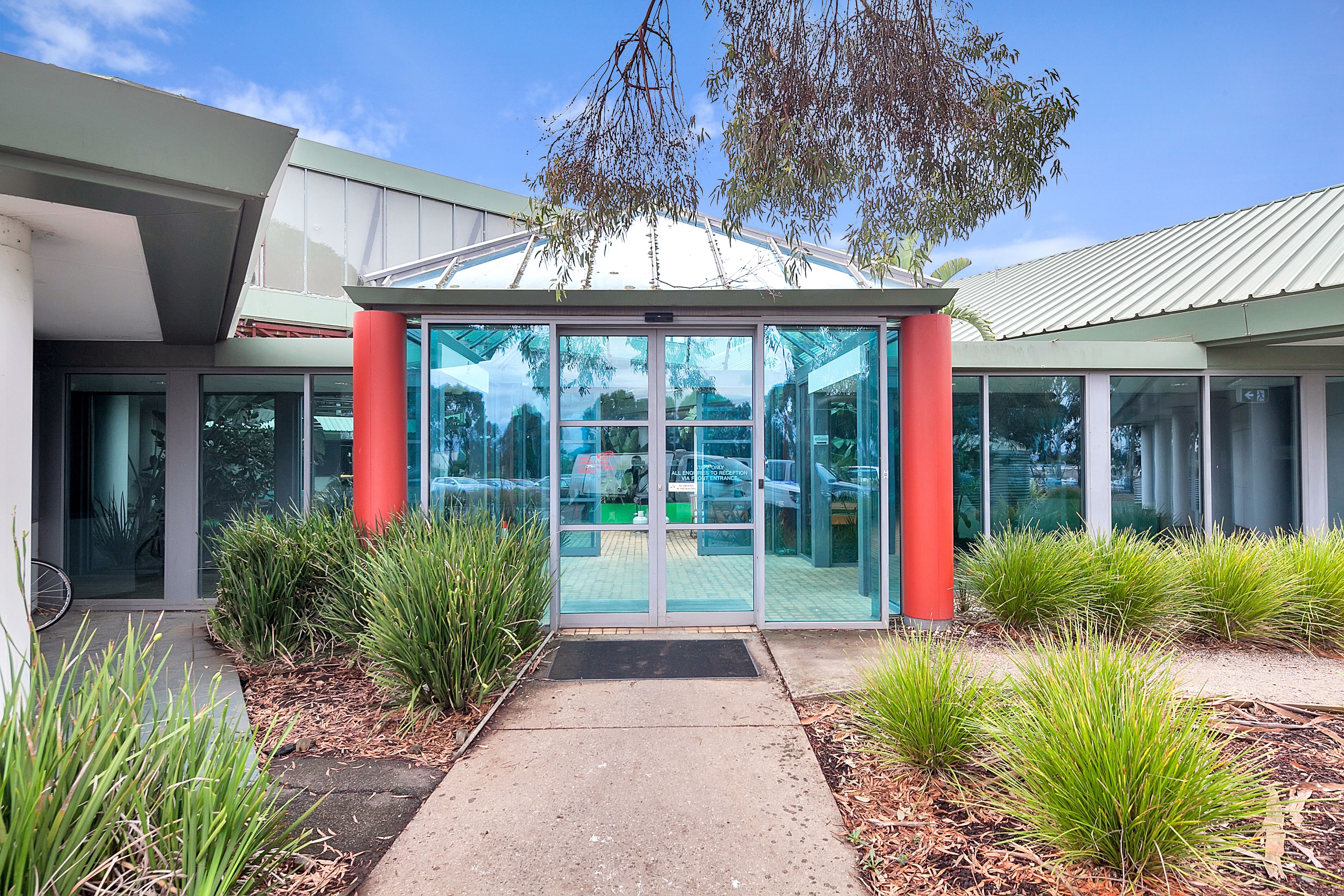 2/7 Learmonth Road, Wendouree, VIC 3355