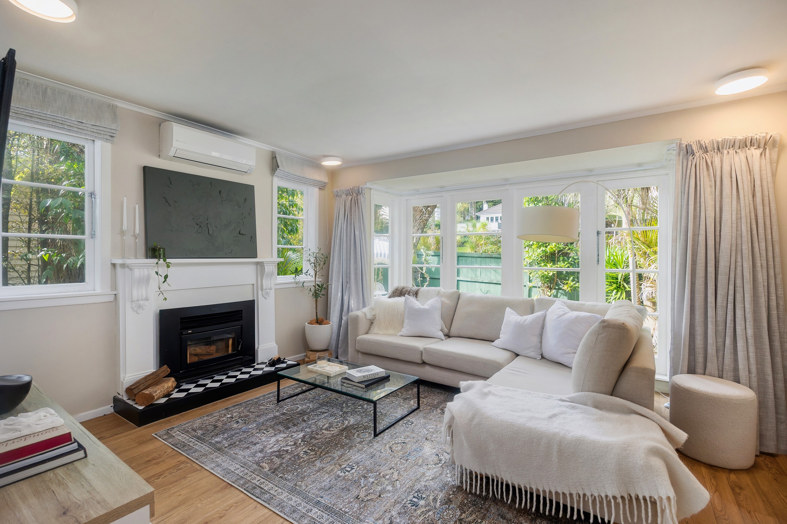 29 Hollywood Avenue, Titirangi, Waitakere City