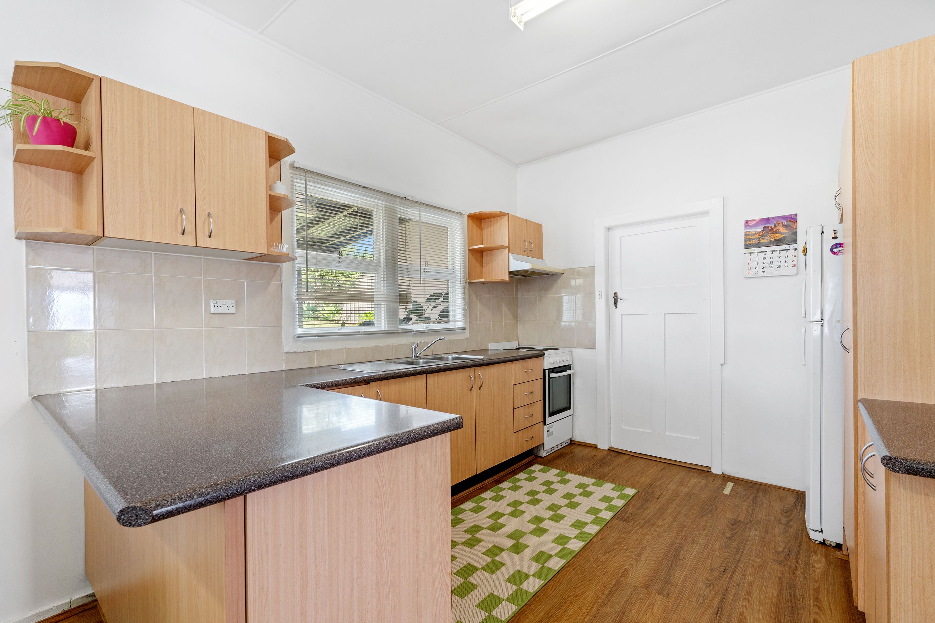 14 Iliffe Street — photo 5 of 10