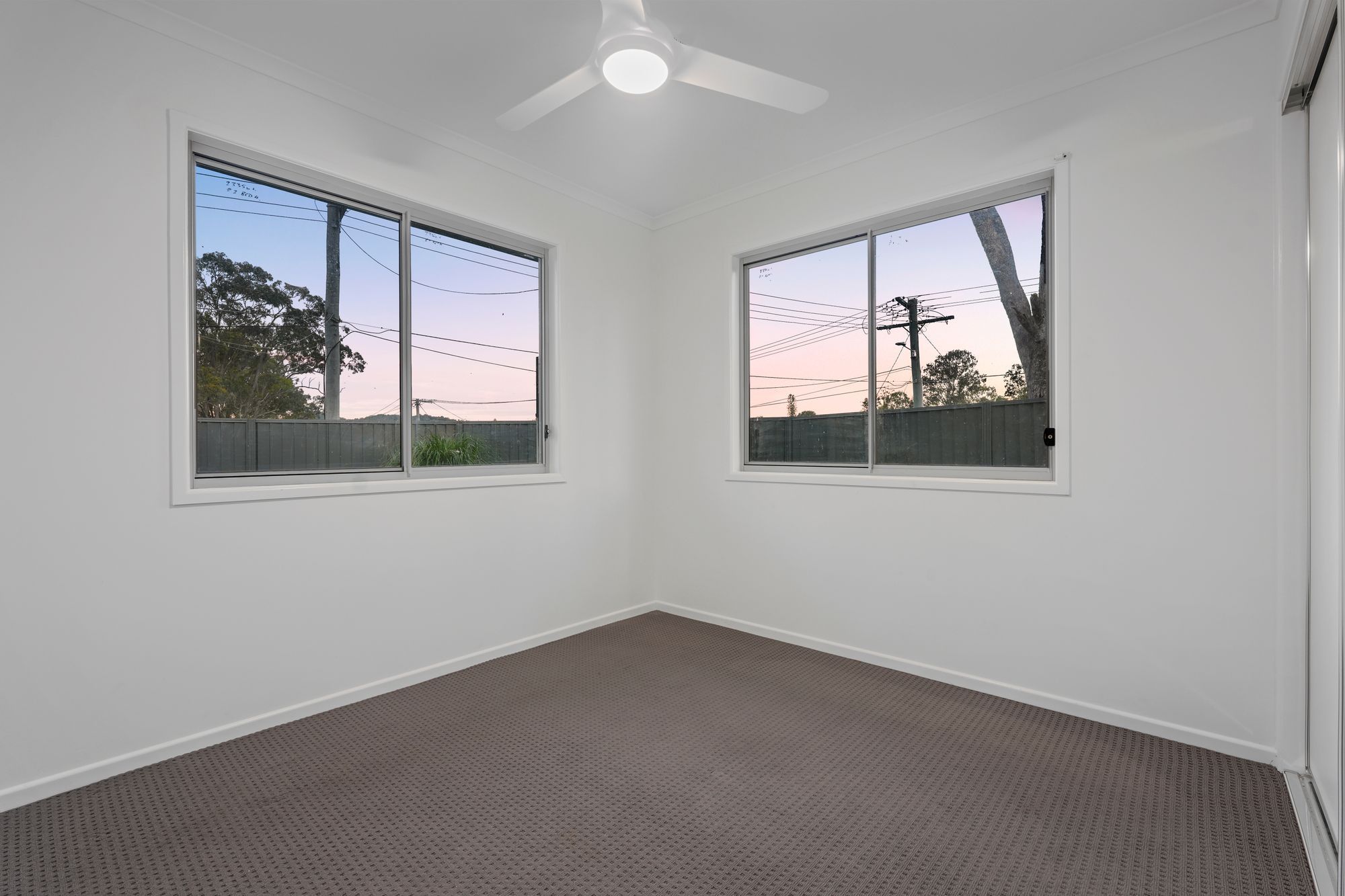 24 Girralong Street — photo 14 of 25