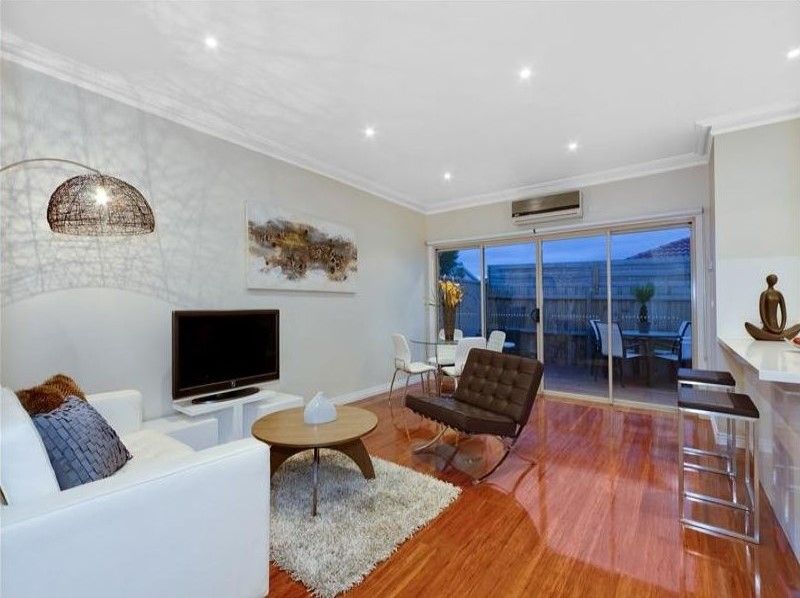 1B Decathlon, Bundoora, VIC 3083