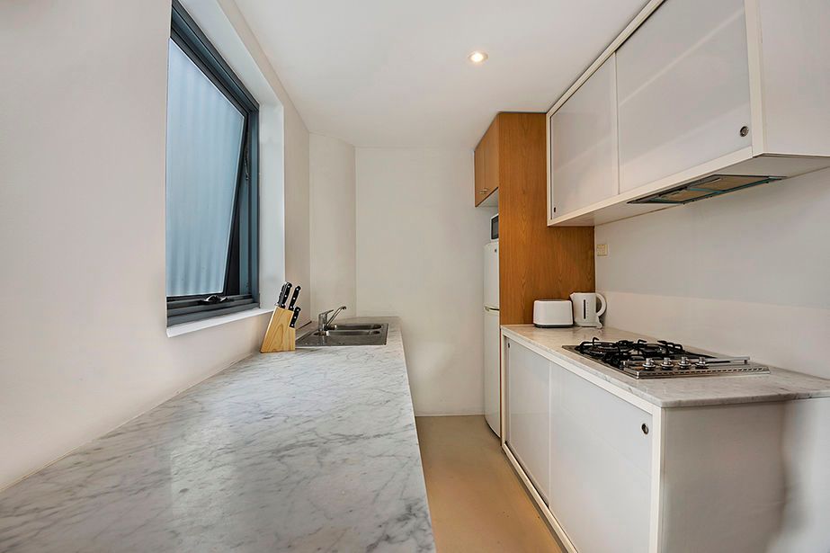 8/15 Hutchinson Street, Surry Hills, NSW 2010