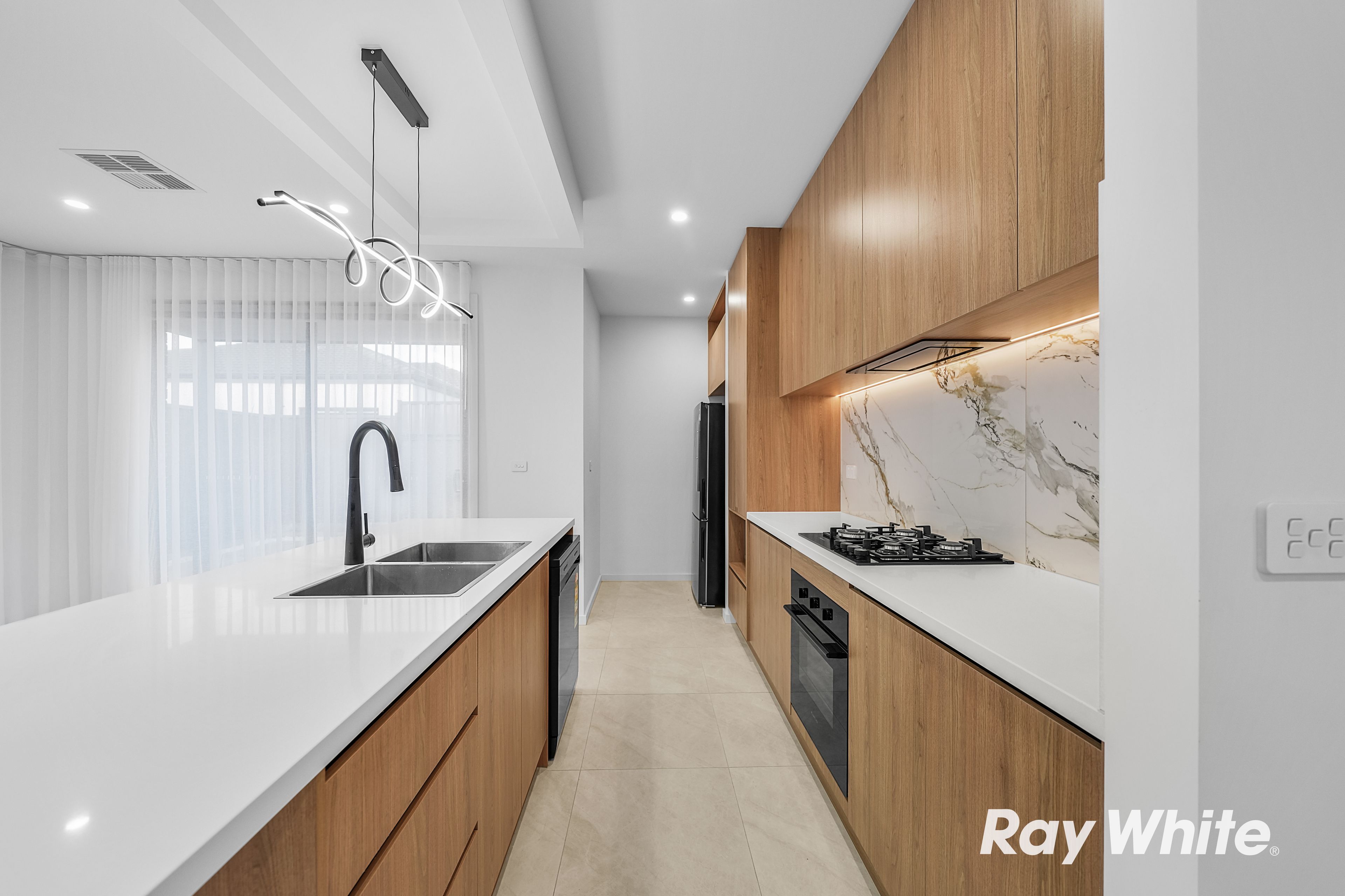 8 Columbus Road — photo 6 of 19