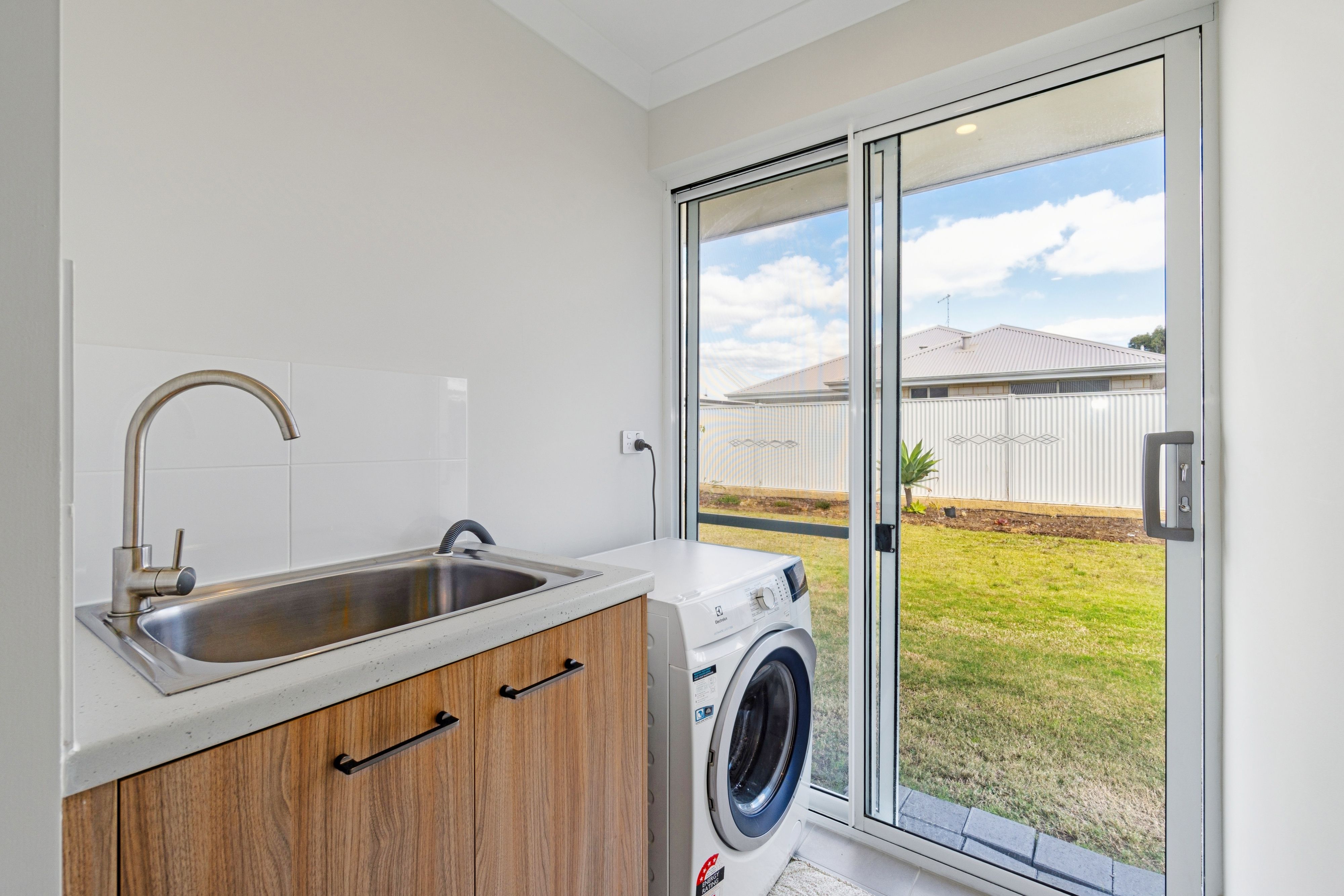 38 Jurien Avenue — photo 24 of 30