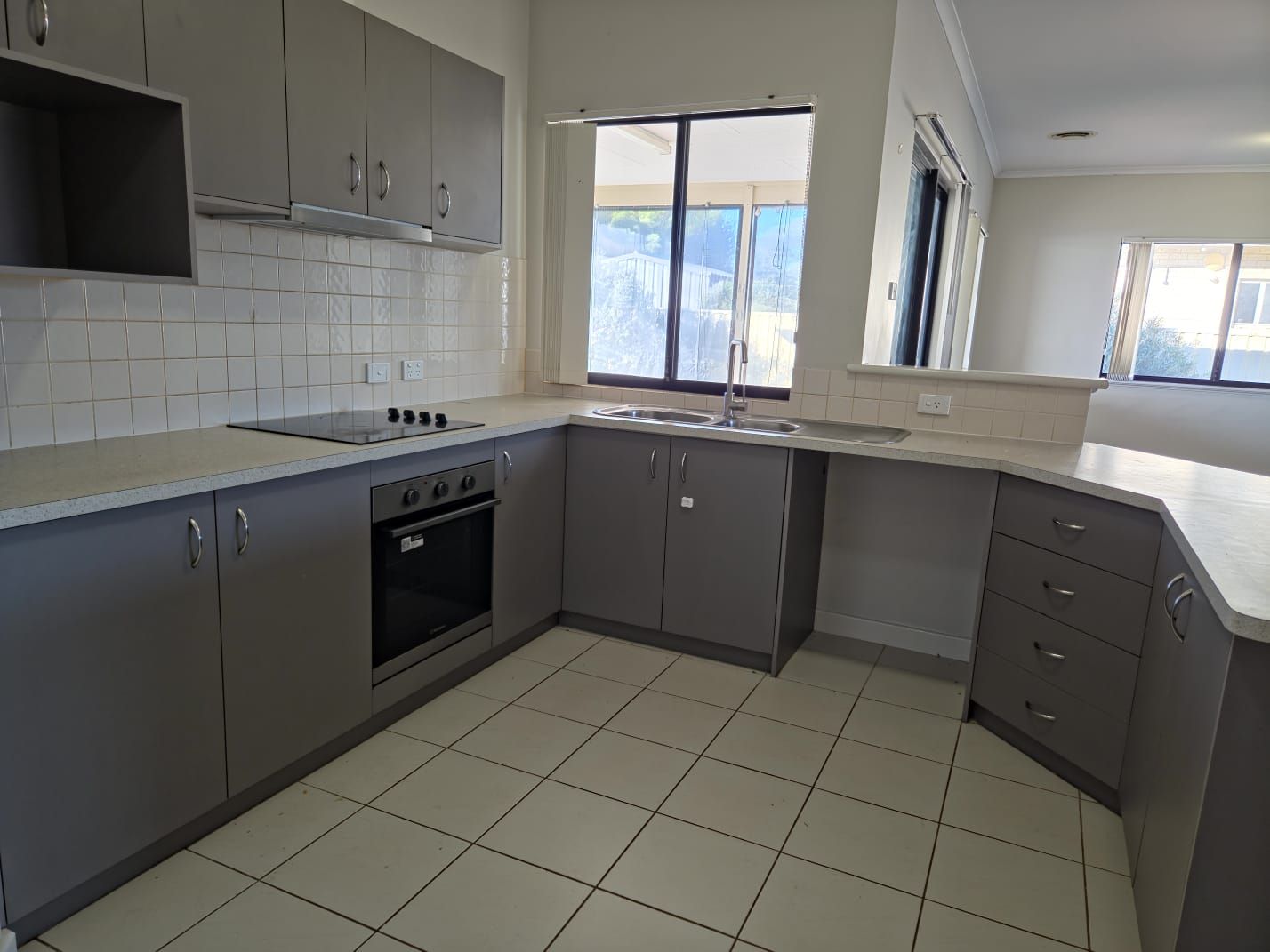 44 Birdwood Street — photo 10 of 26