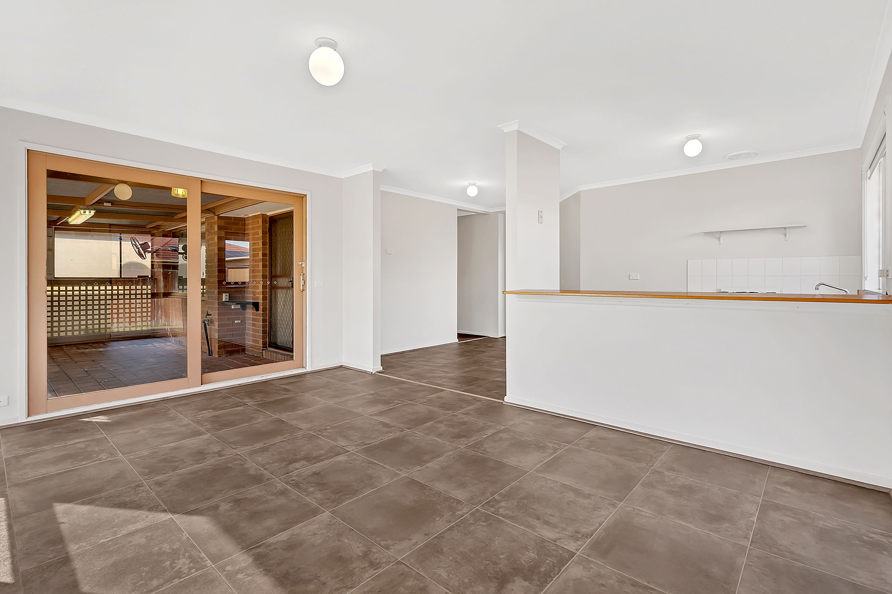 11 Silverton Court — photo 8 of 23