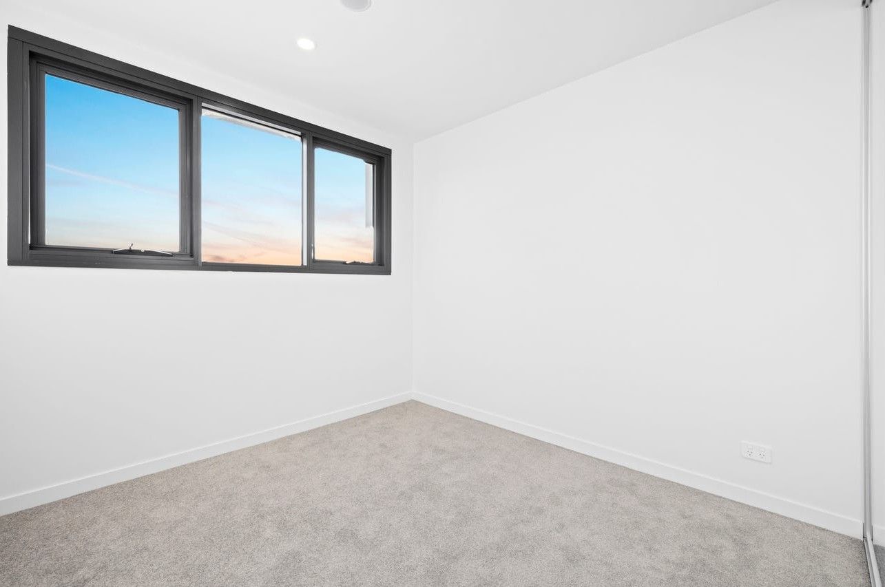 615/69 John Gorton Drive — photo 5 of 12