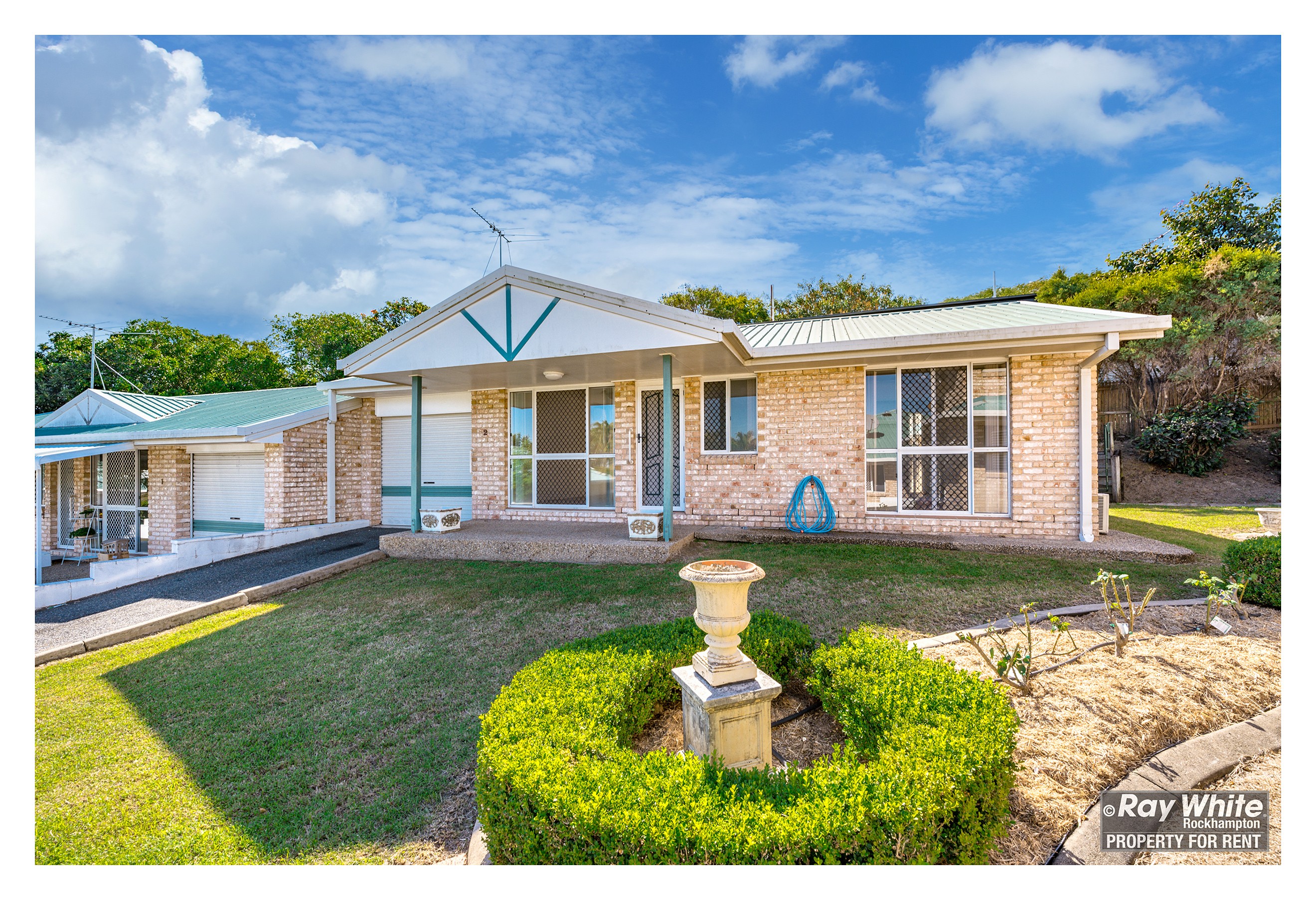 2/100 Victoria Place, Berserker, QLD 4701