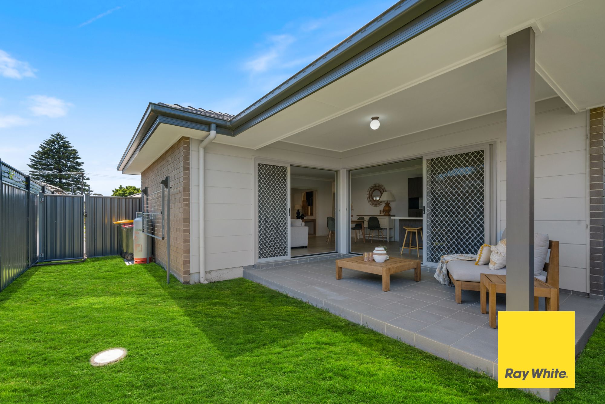 2/76 Cambridge Street, Umina Beach, NSW 2257