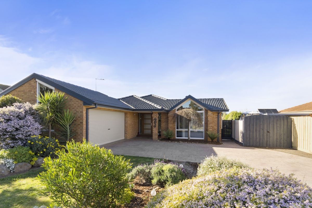 30 Koroneos Drive, Werribee South, VIC 3030