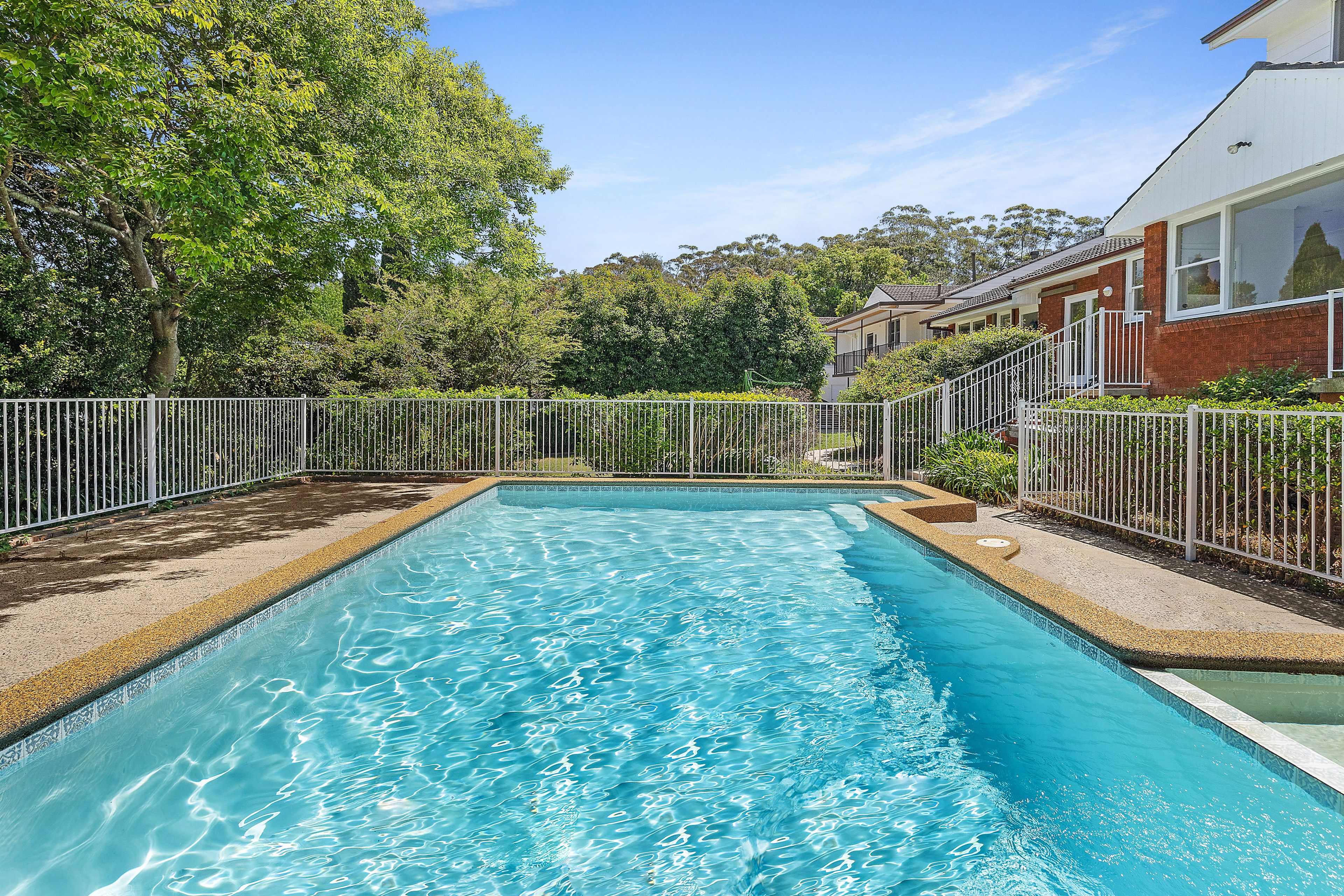 5 Waterhouse Avenue, St Ives, NSW 2075
