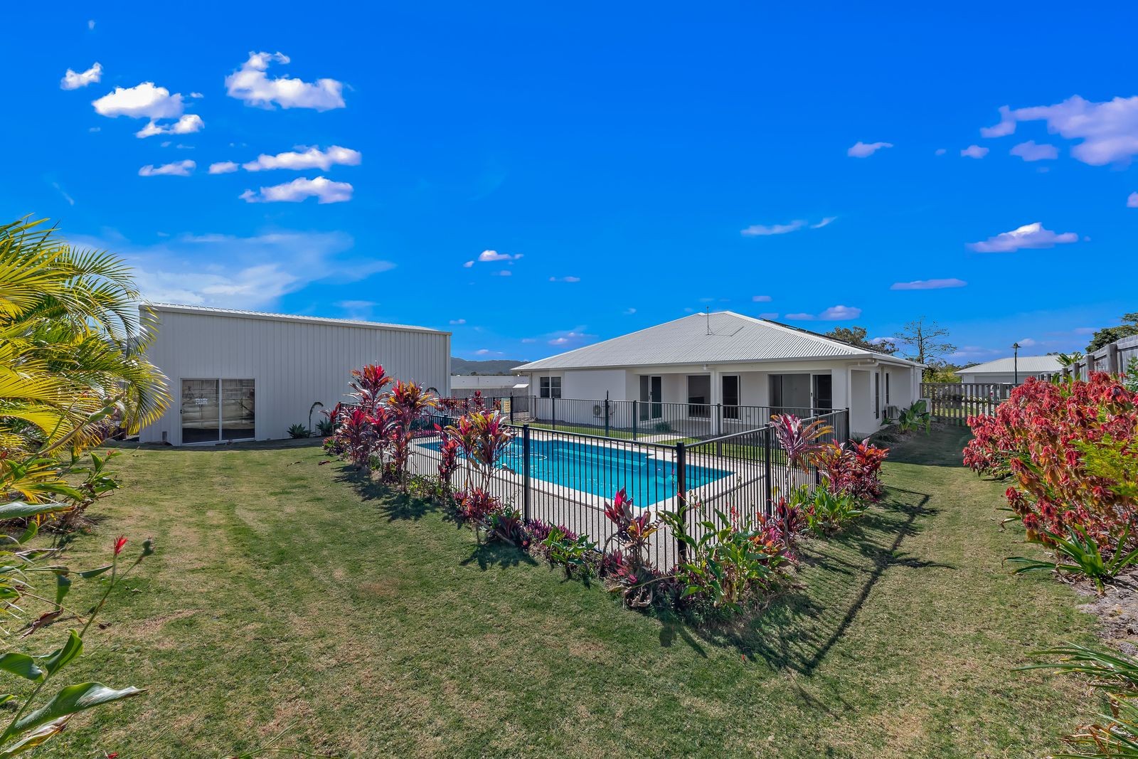 14 Mosswood Court, Cannon Valley, QLD 4800