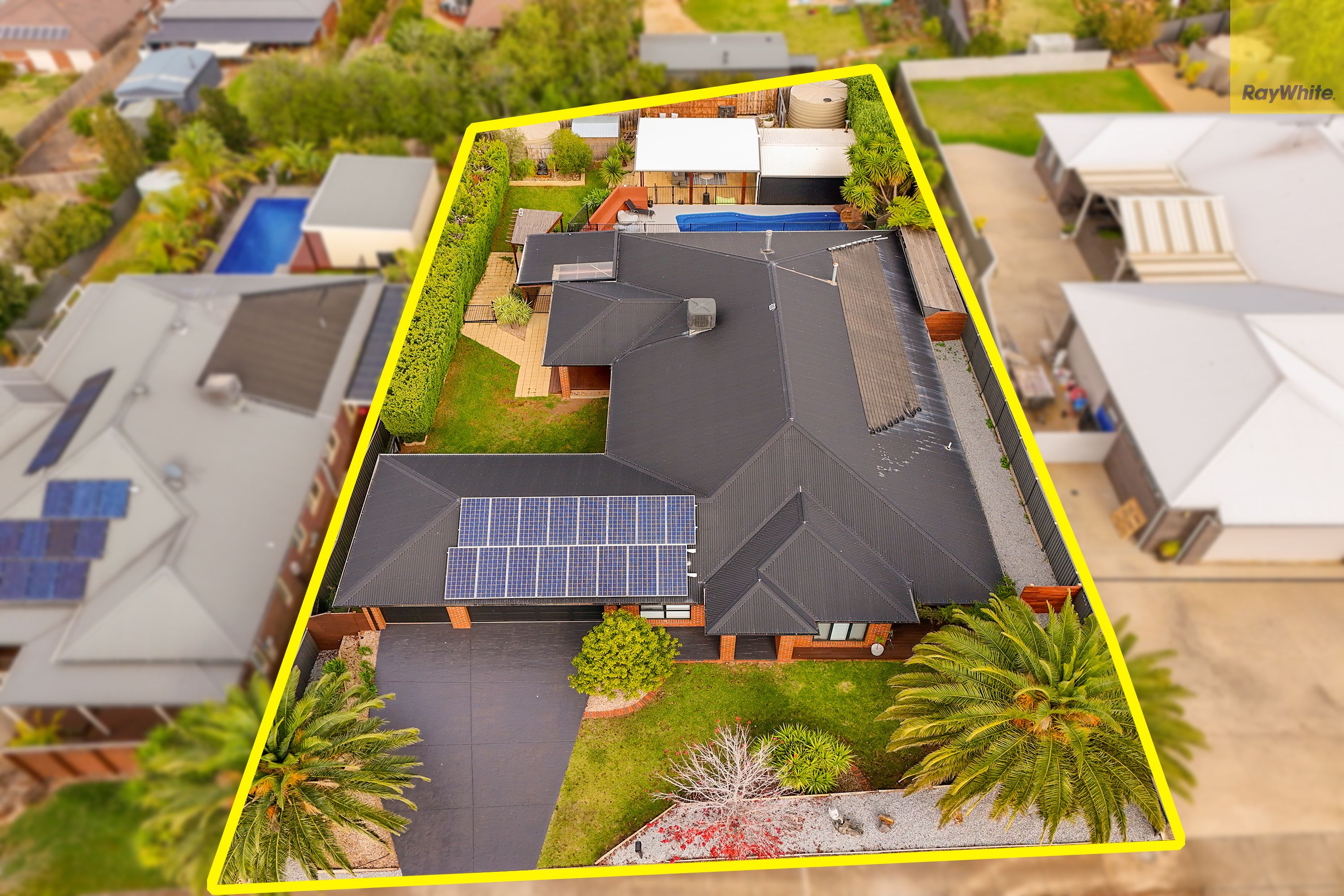 17 Ruddick Place — photo from Ray White Bacchus Marsh