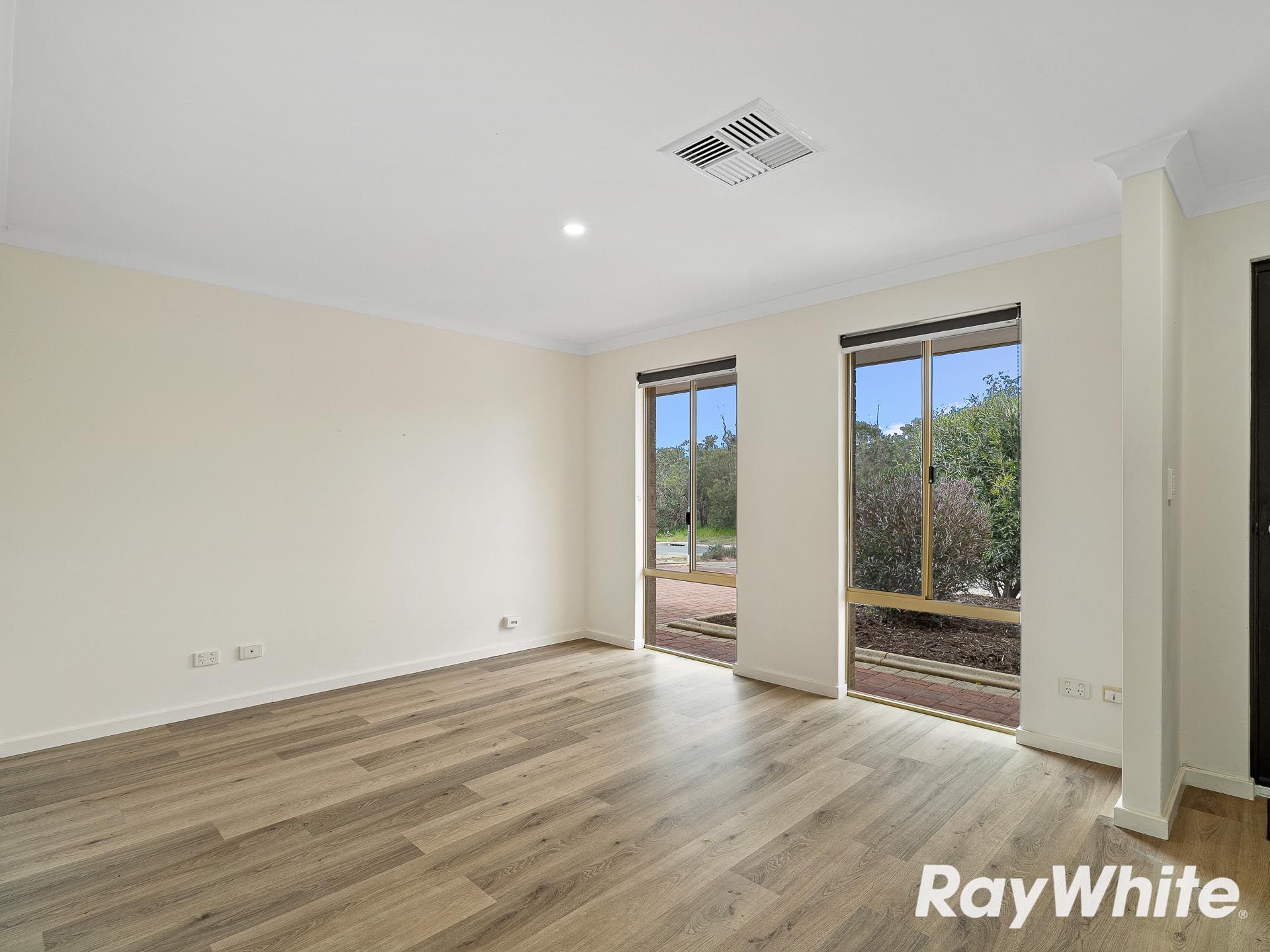 78 Nottingham Parkway — photo 5 of 14