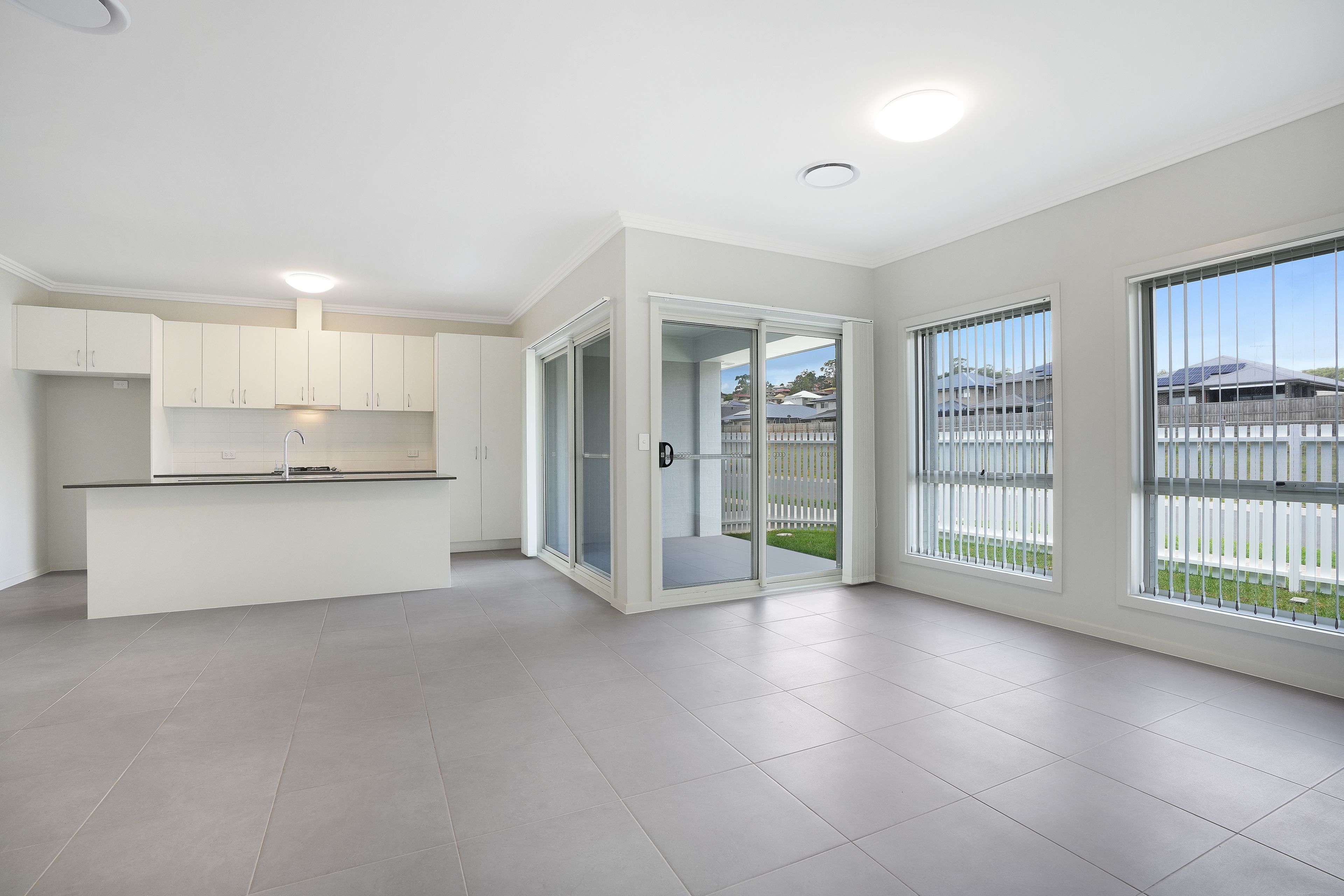 33 Balmoral Parade, Tullimbar, NSW 2527