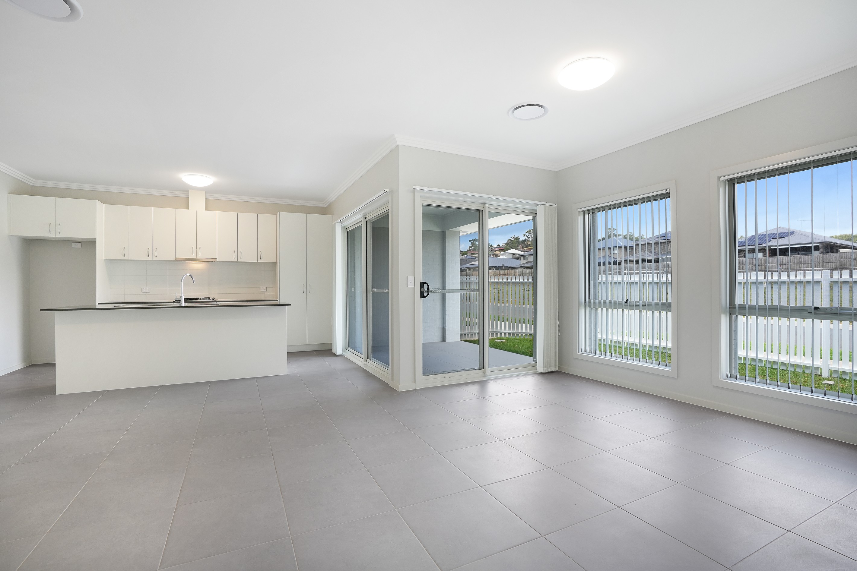 33 Balmoral Parade, Tullimbar, NSW 2527