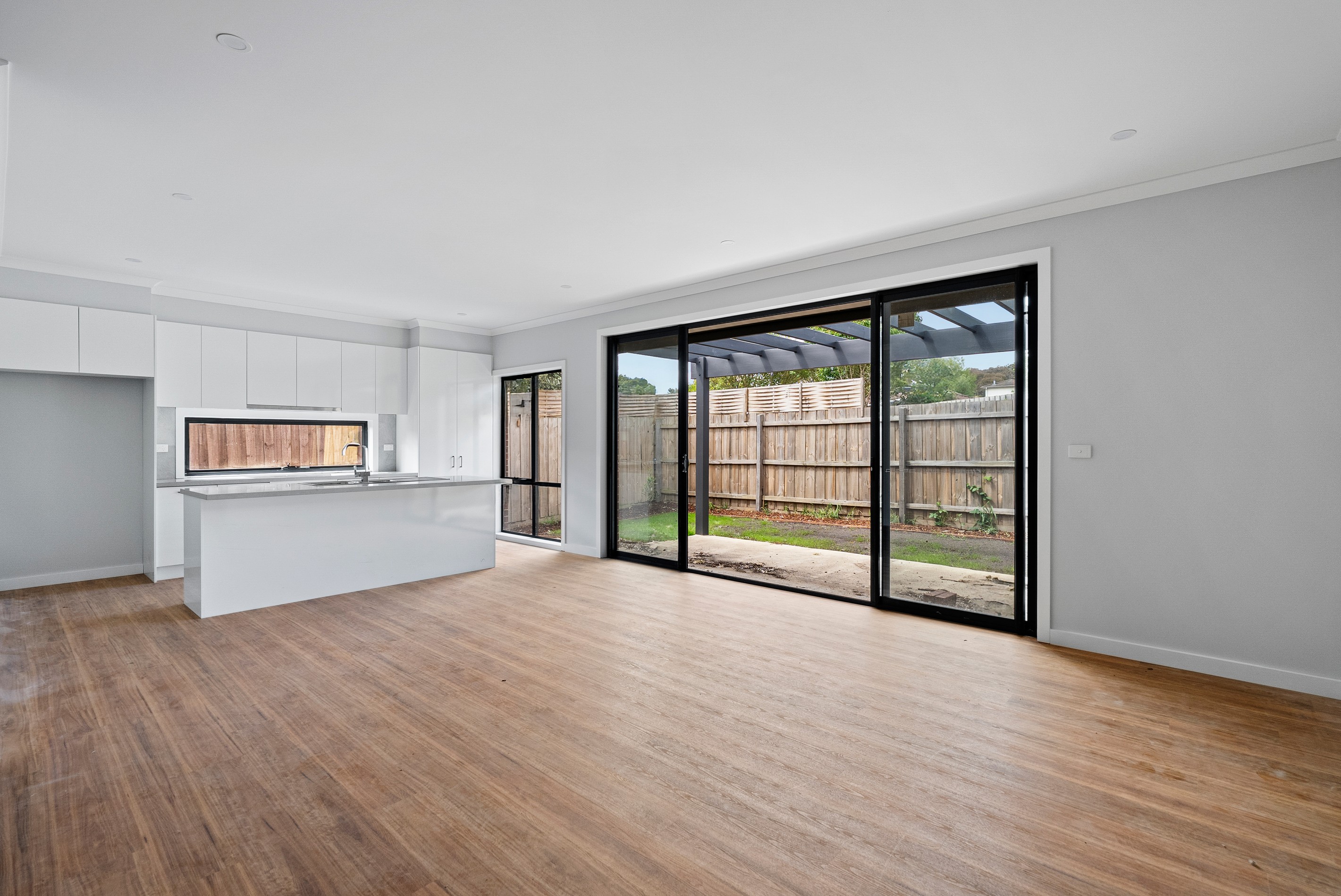 2/15 Blandford Crescent, Bayswater North, VIC 3153