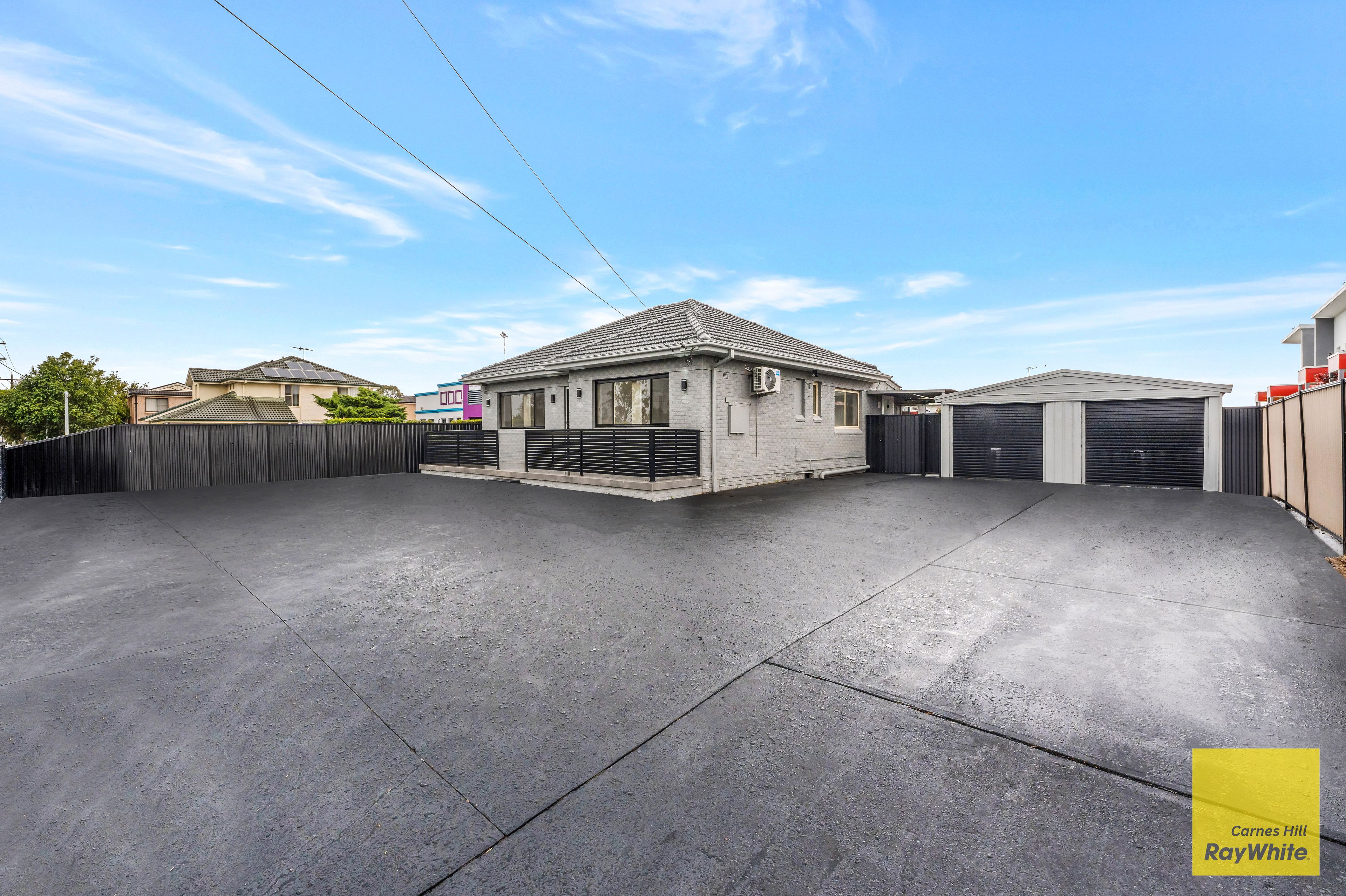 96 Flowerdale Road — photo 3 of 14