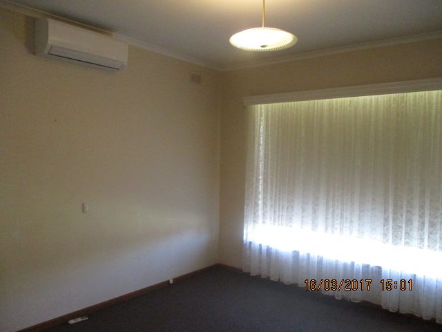 17 Miller Street, Waikerie, SA 5330