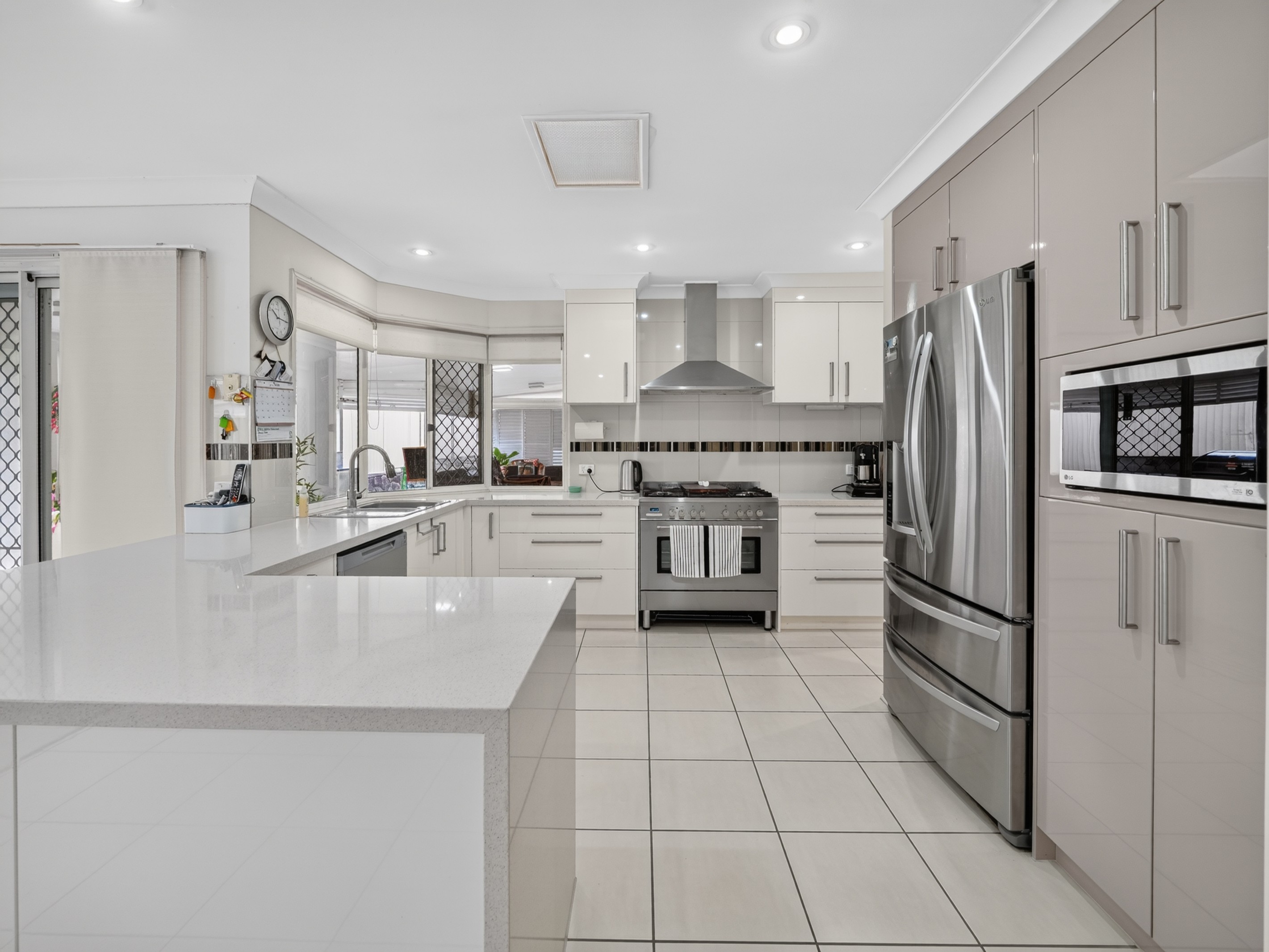 5 Arlington Drive, Arana Hills, QLD 4054