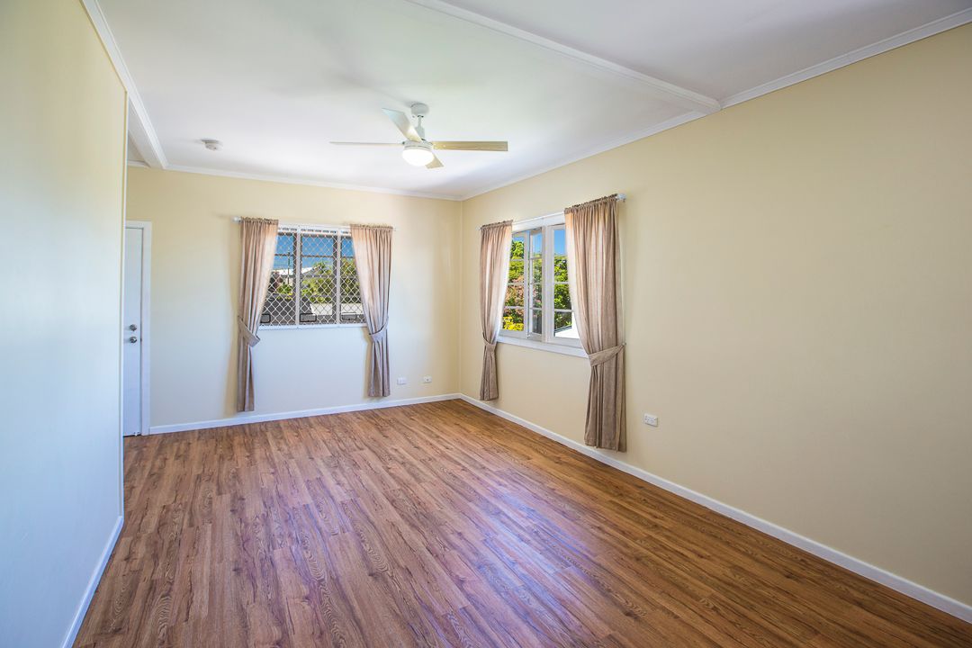 2/13 Locke Street, Southport, QLD 4215