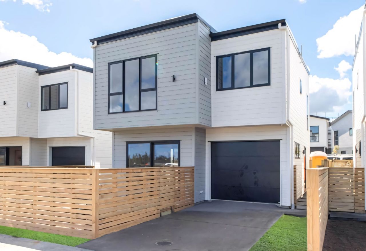 14 Greenbrier Street, Westgate, Waitakere City