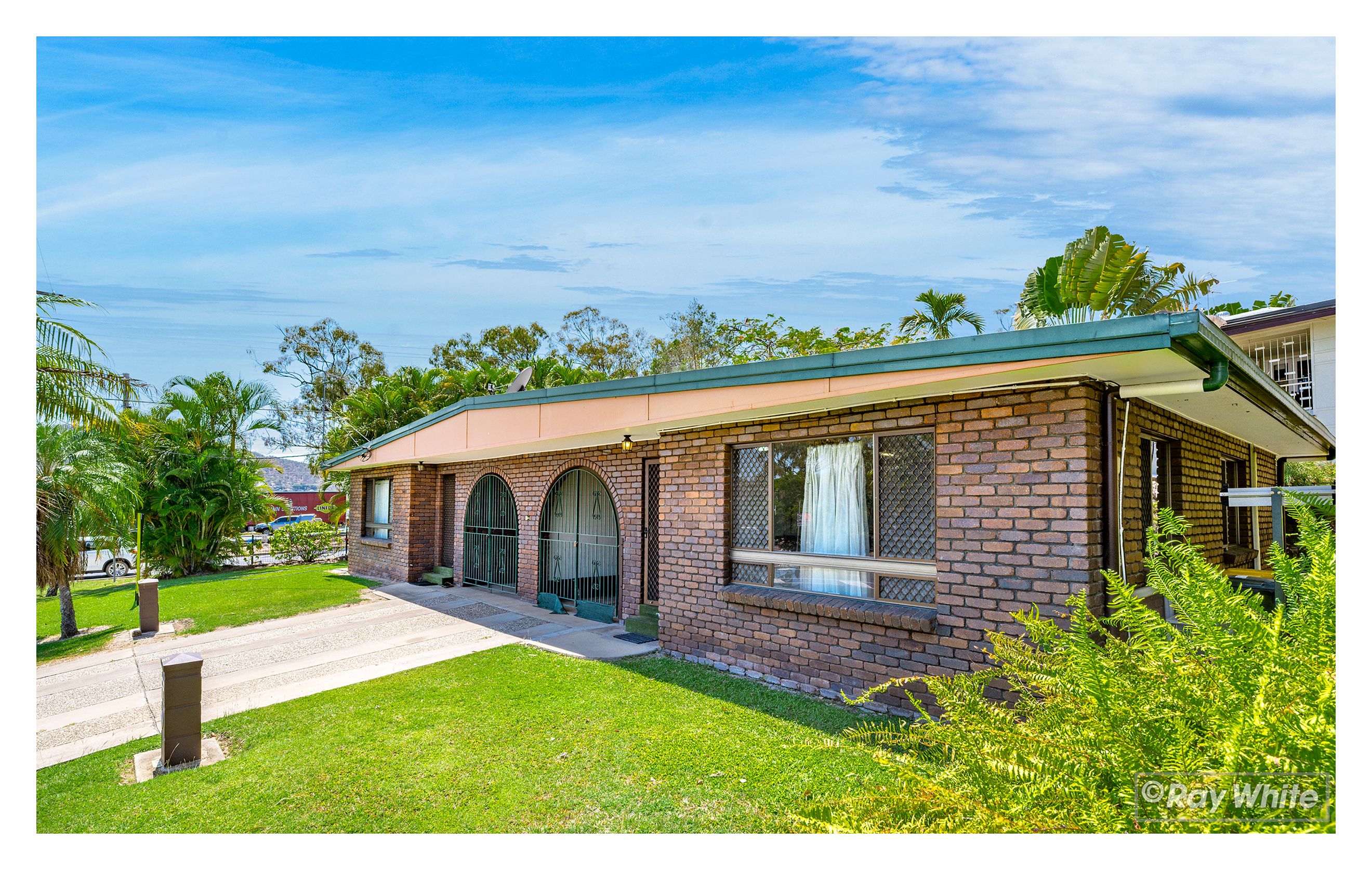 294 Farm Street, Kawana, QLD 4701
