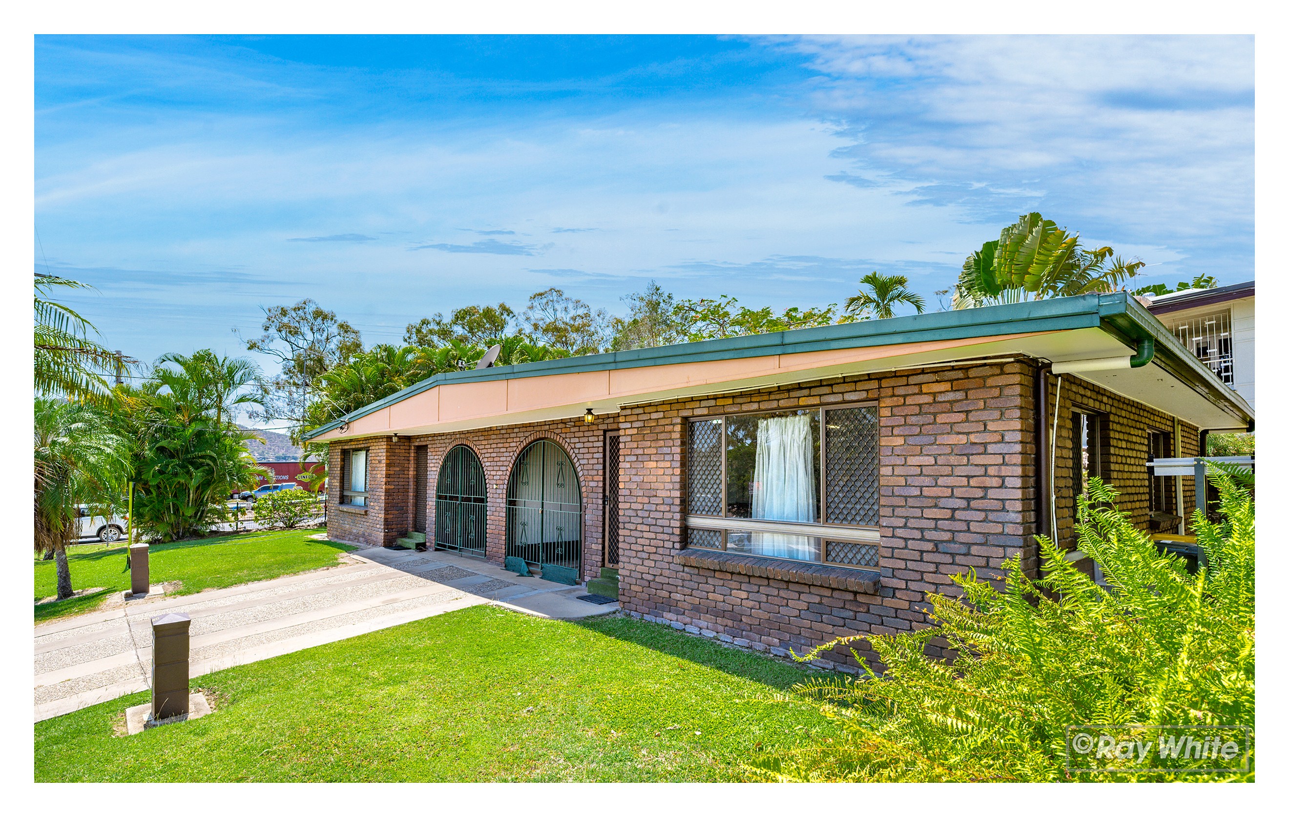 294 Farm Street, Kawana, QLD 4701