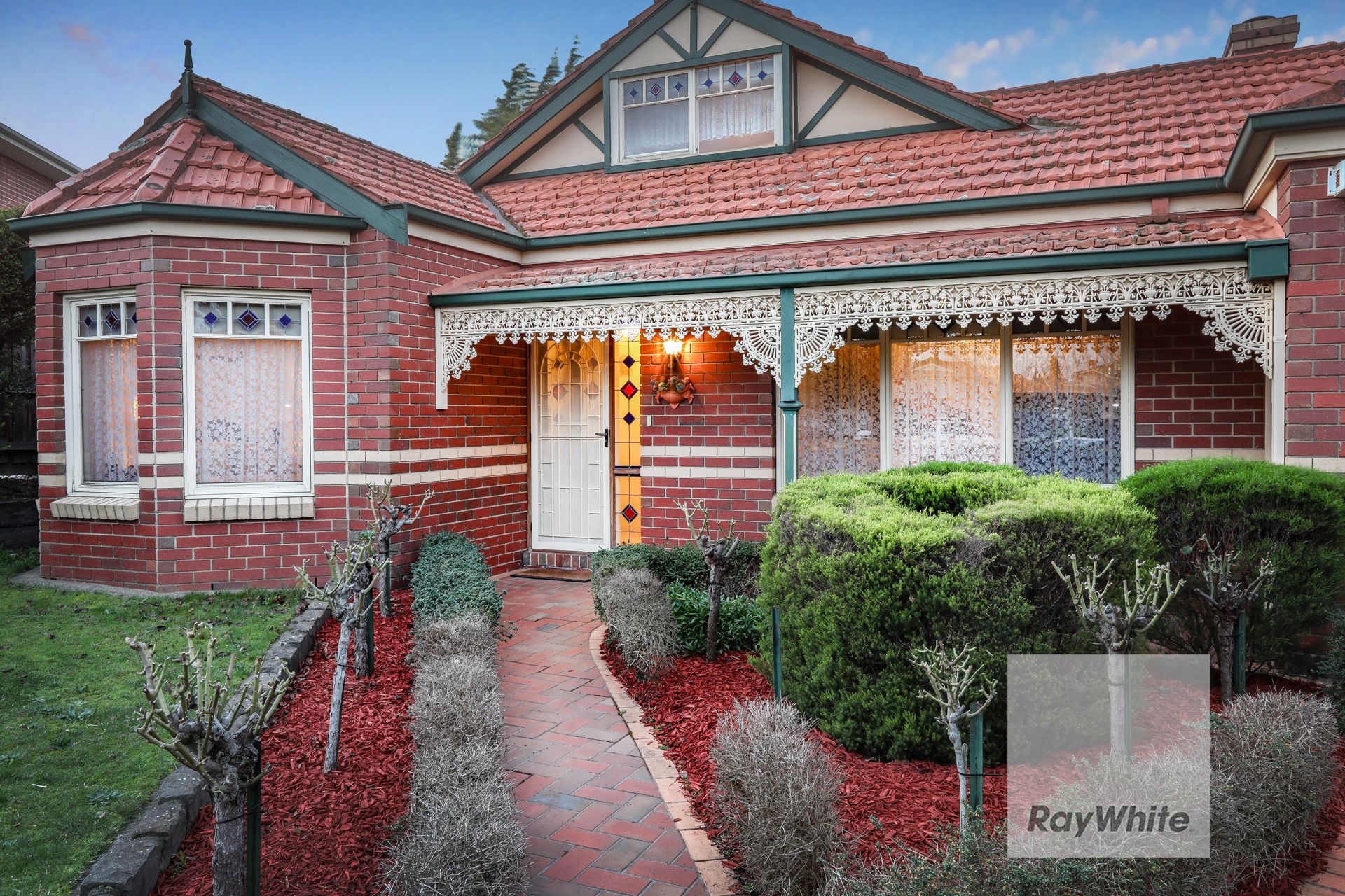 10 Monte Carlo Court, Greenvale, VIC 3059