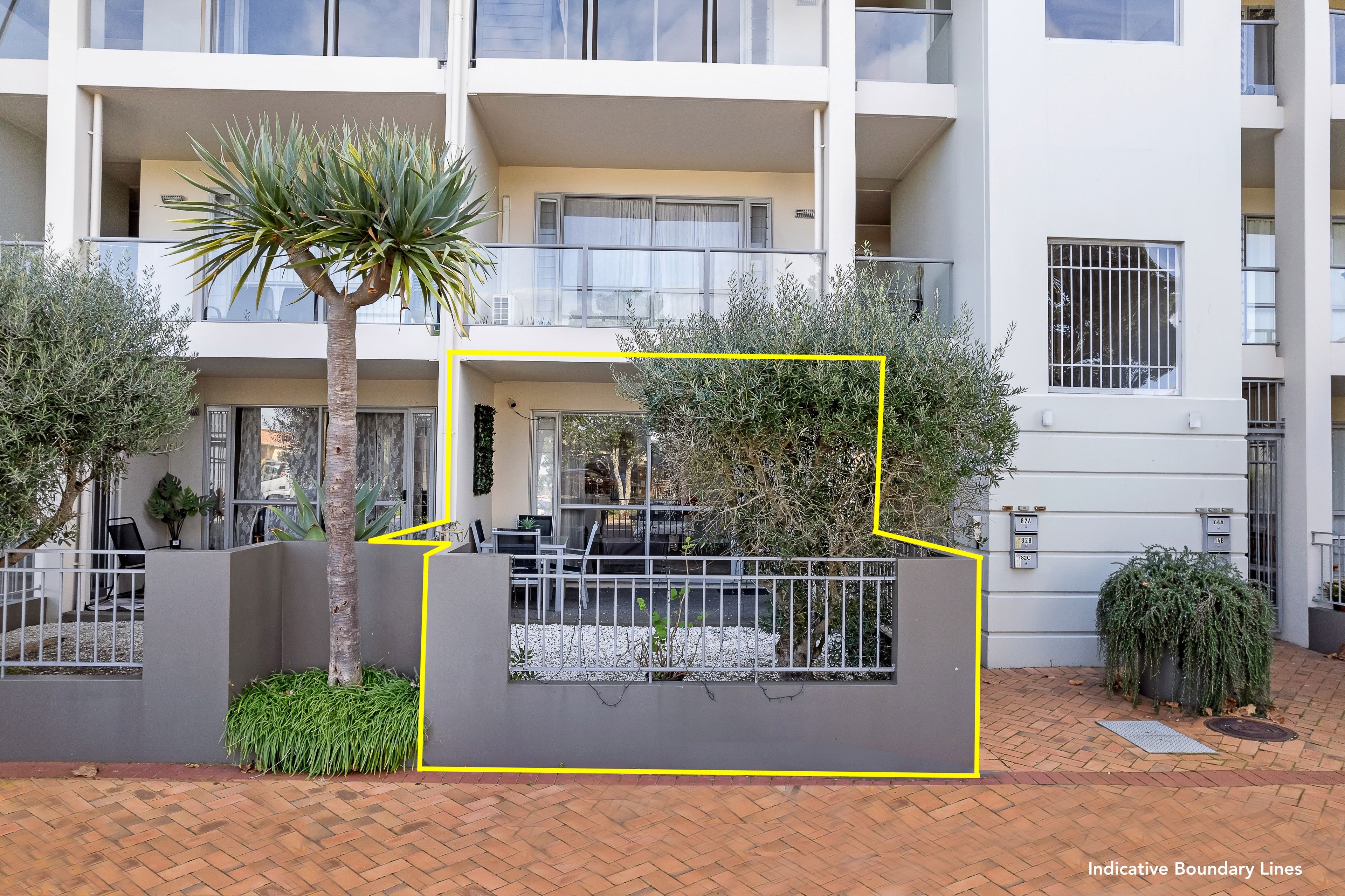 82A Michael Jones Drive, Flat Bush, Manukau City