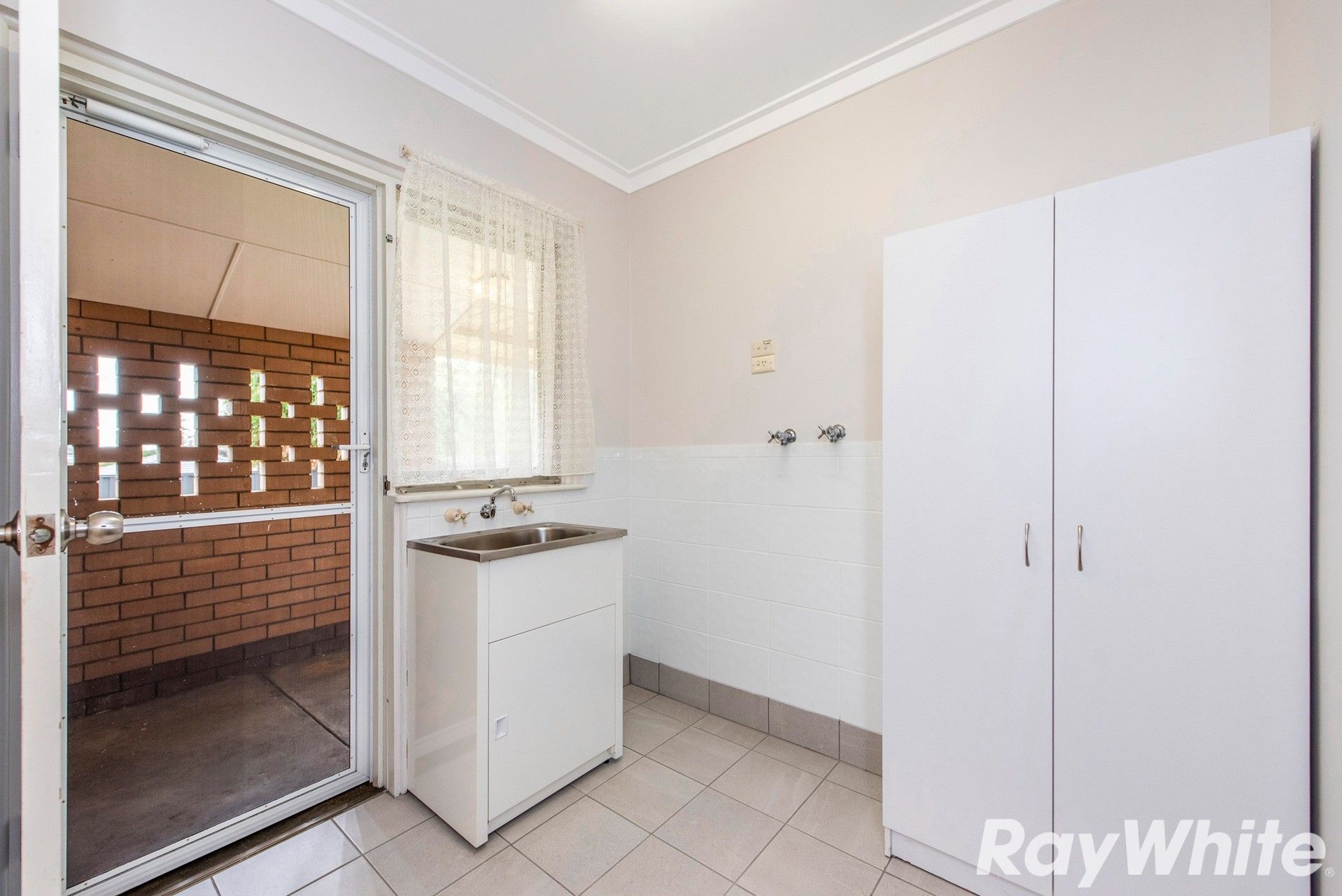 40 Peter Street — photo 14 of 20