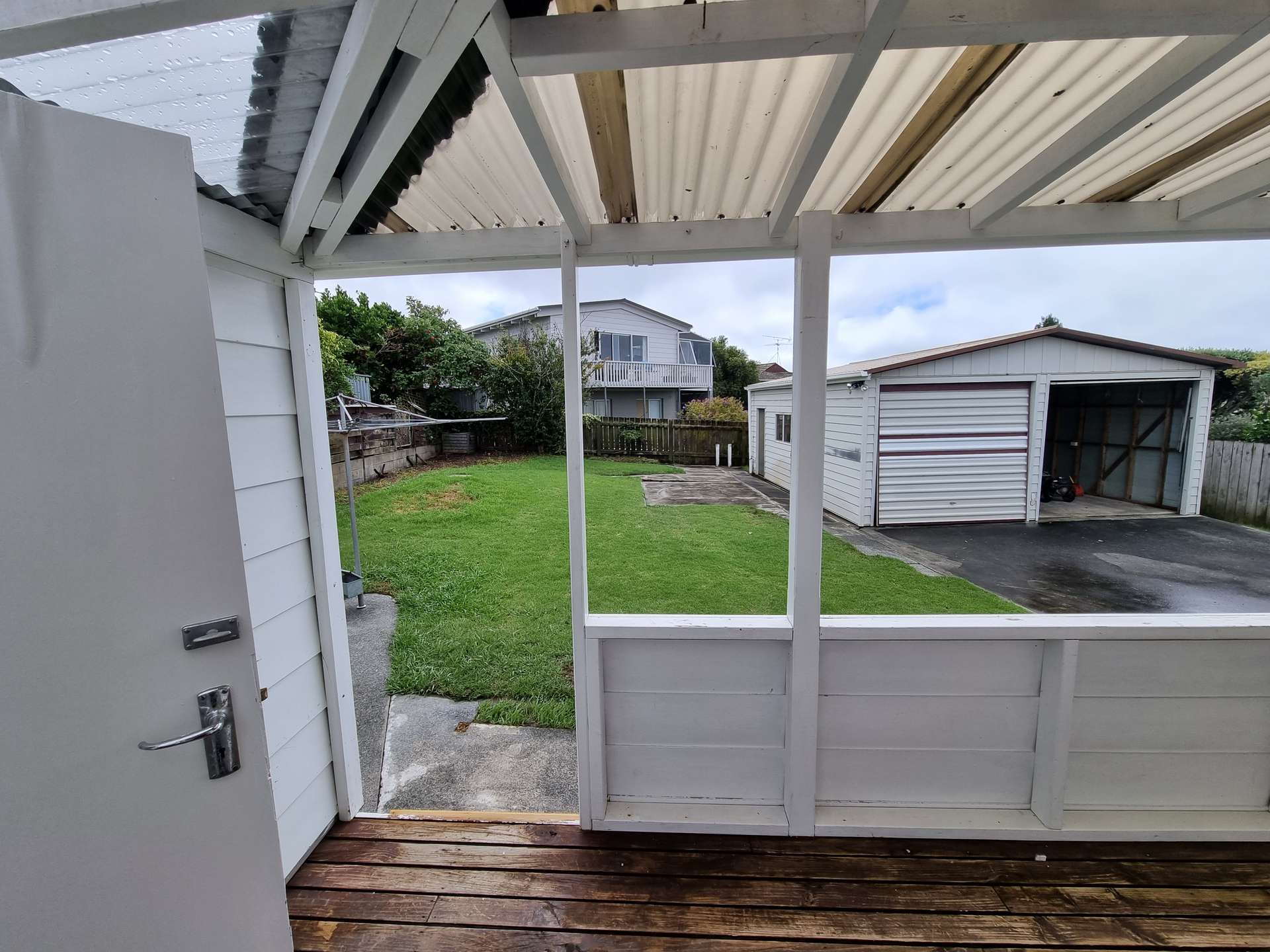 27 Snells Beach Road photo 12