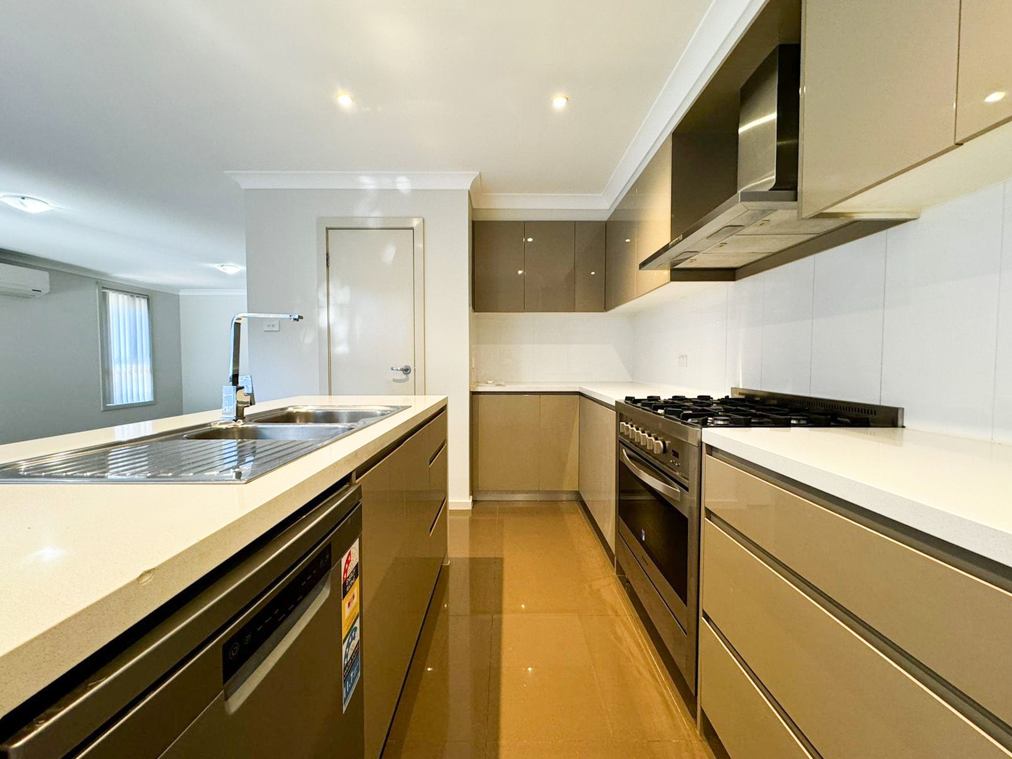 57 Greenwood Parkway, Jordan Springs, NSW