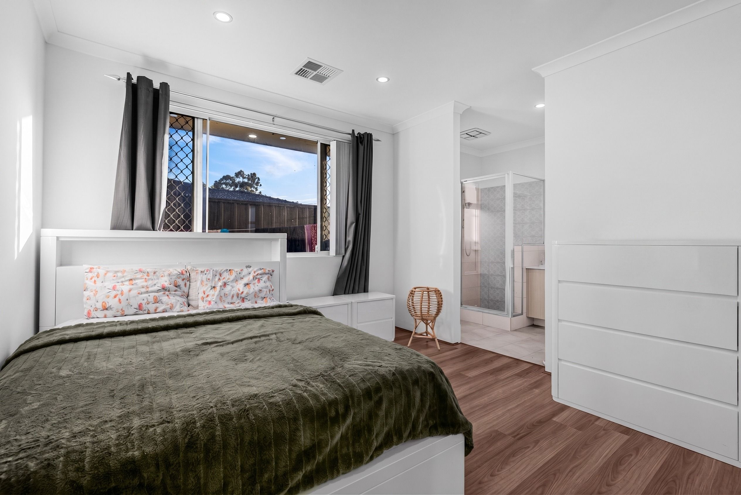 21 Morley Street — photo 6 of 11