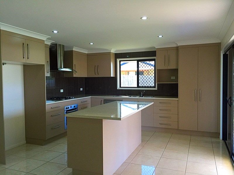 2 Thomas Street, Gracemere, QLD 4702