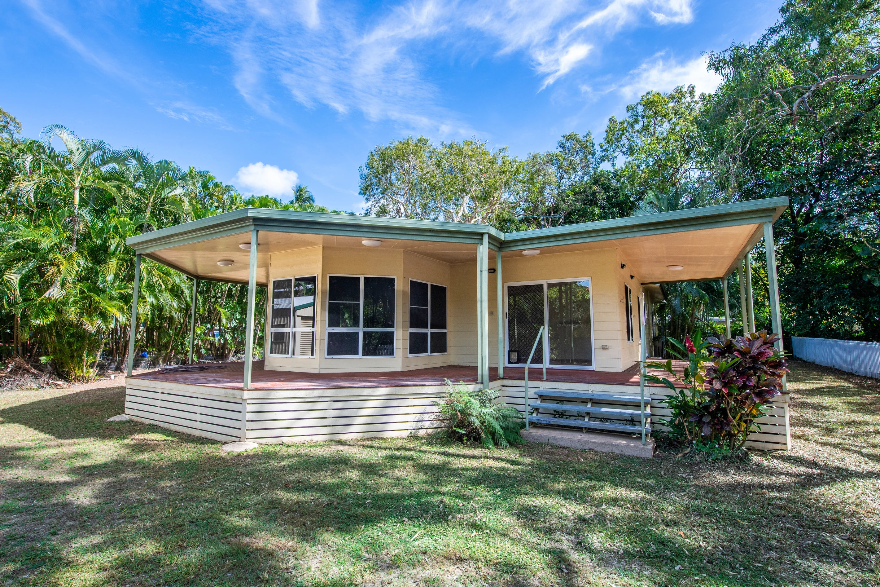 14 Bottiger Street, Nelly Bay, QLD 4819
