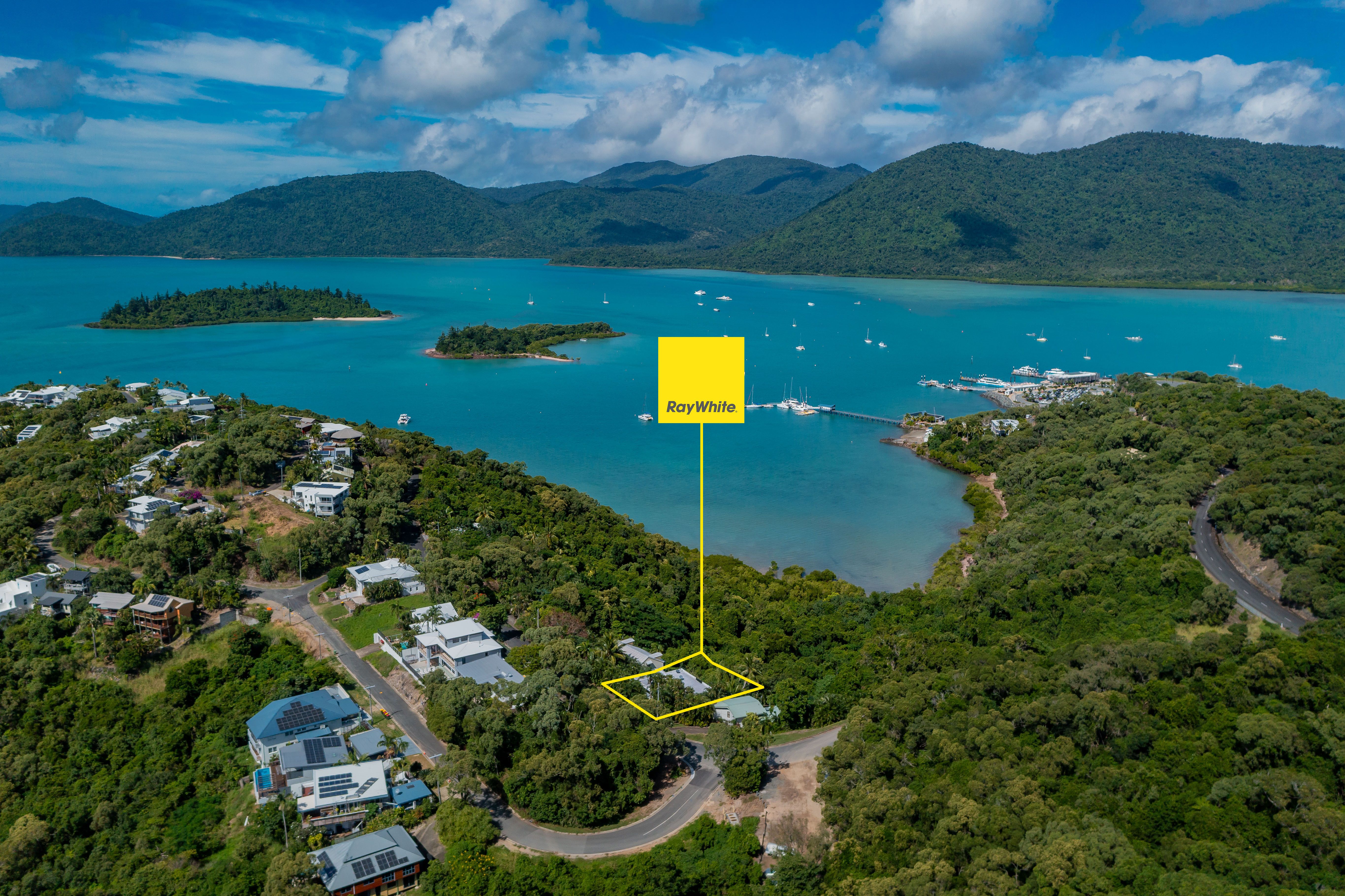 4 Harbour Avenue, Shute Harbour, QLD 4802