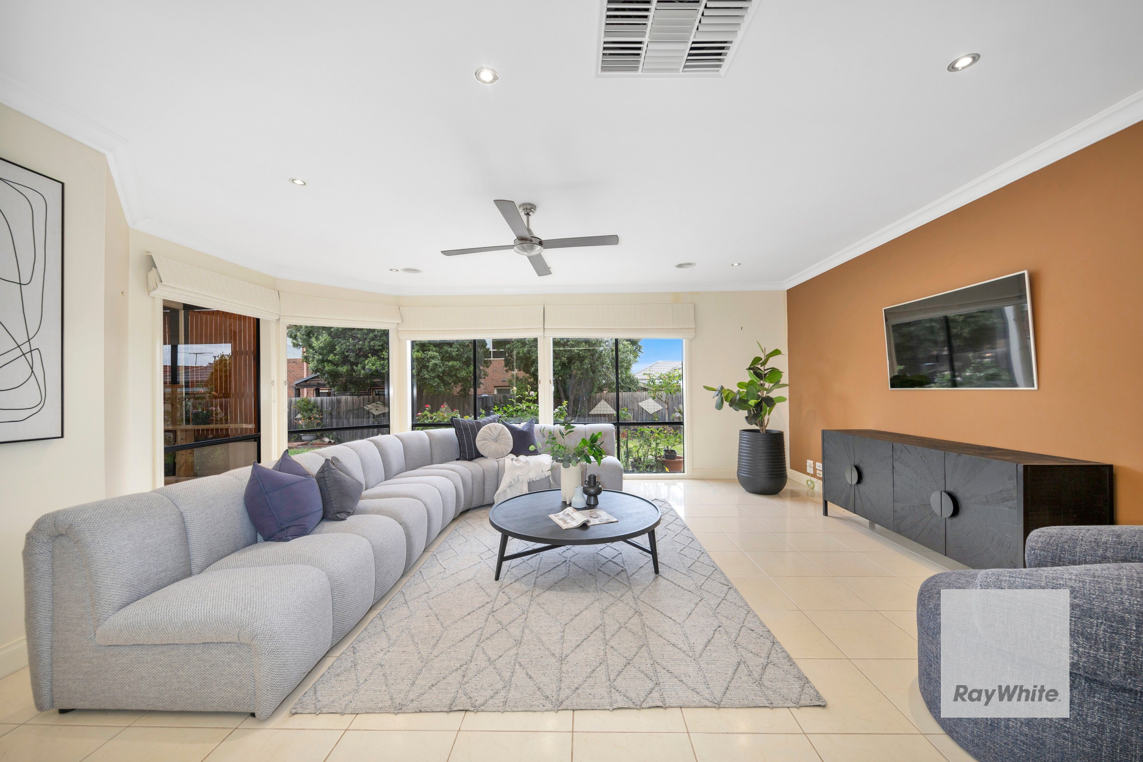 35 Loddon Drive — photo 9 of 23